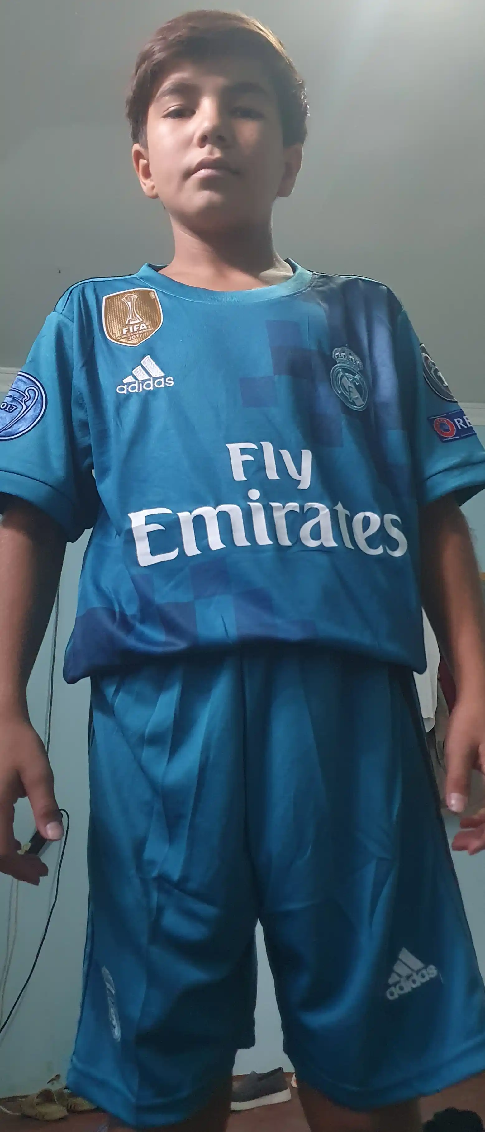 Realmadrid futbol forma retro va yangi mavsum