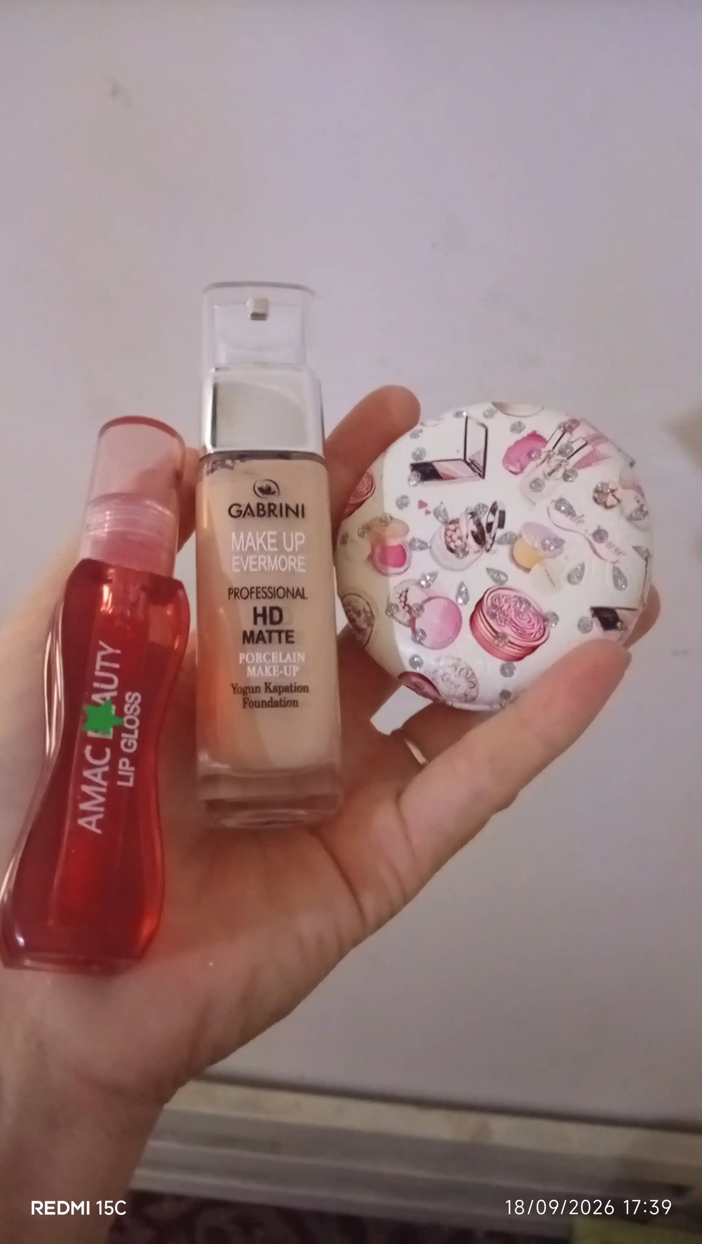 Ayollar uchun Gabrini matlovchi tonal kremi, HD Matte Make up Evermore foundation, 30 ml