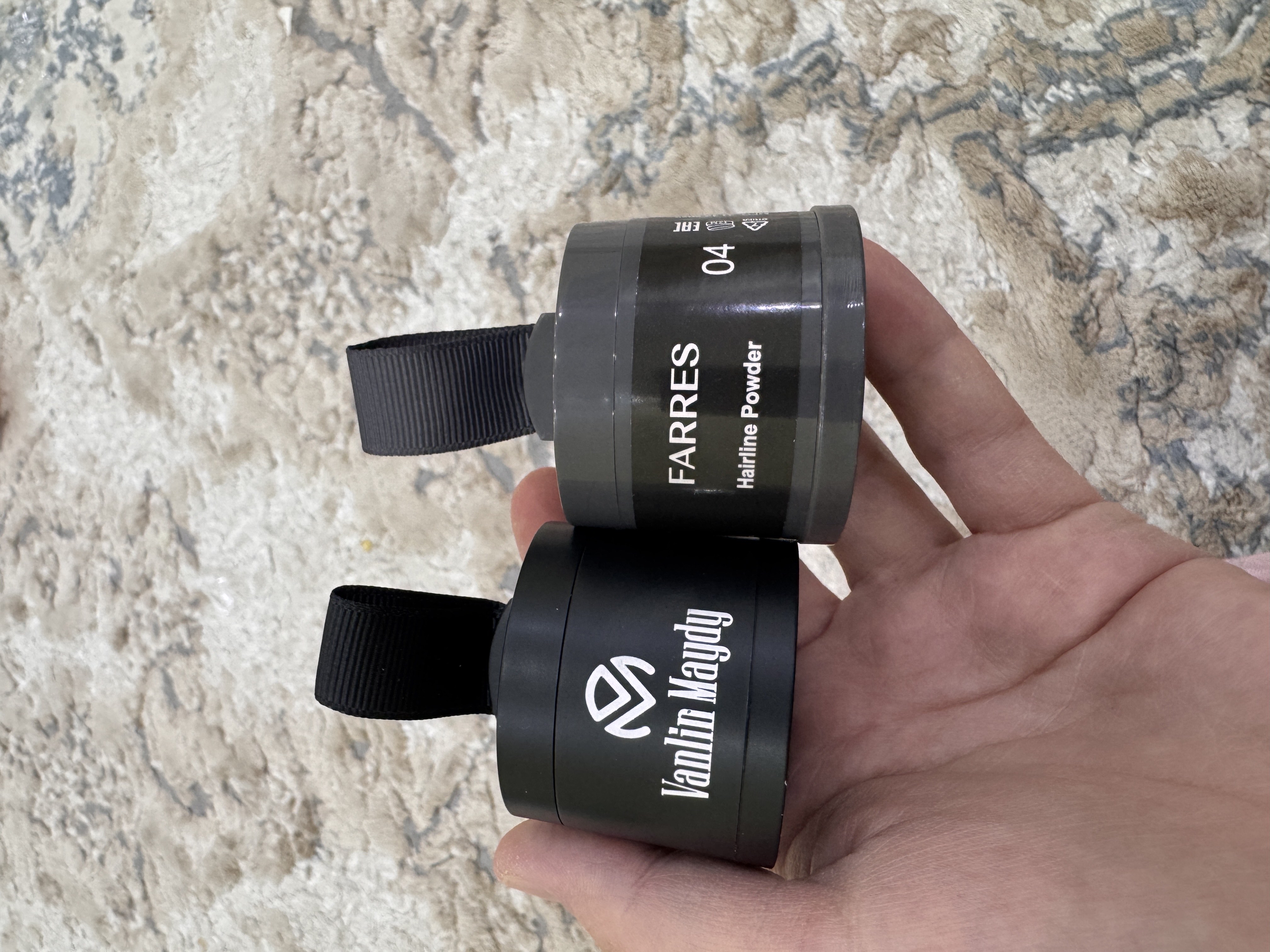 Oqargan sochlar, soqol, qoshlarni yopish uchun kukun, 4g