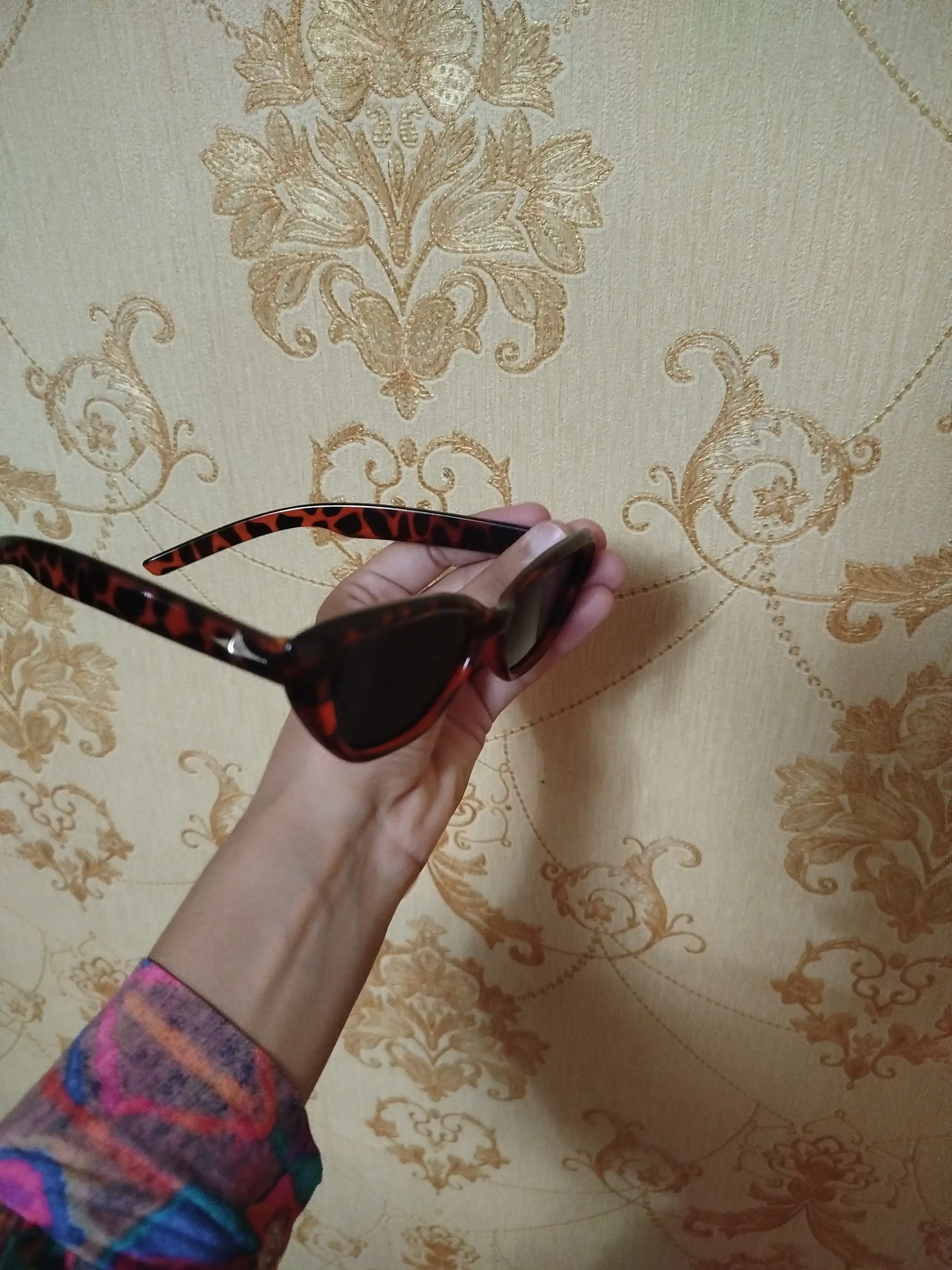 Ayollar quyoshdan saqlovchi mushuk ko‘zli ko‘zoynak, tor retro model, yoz uchun