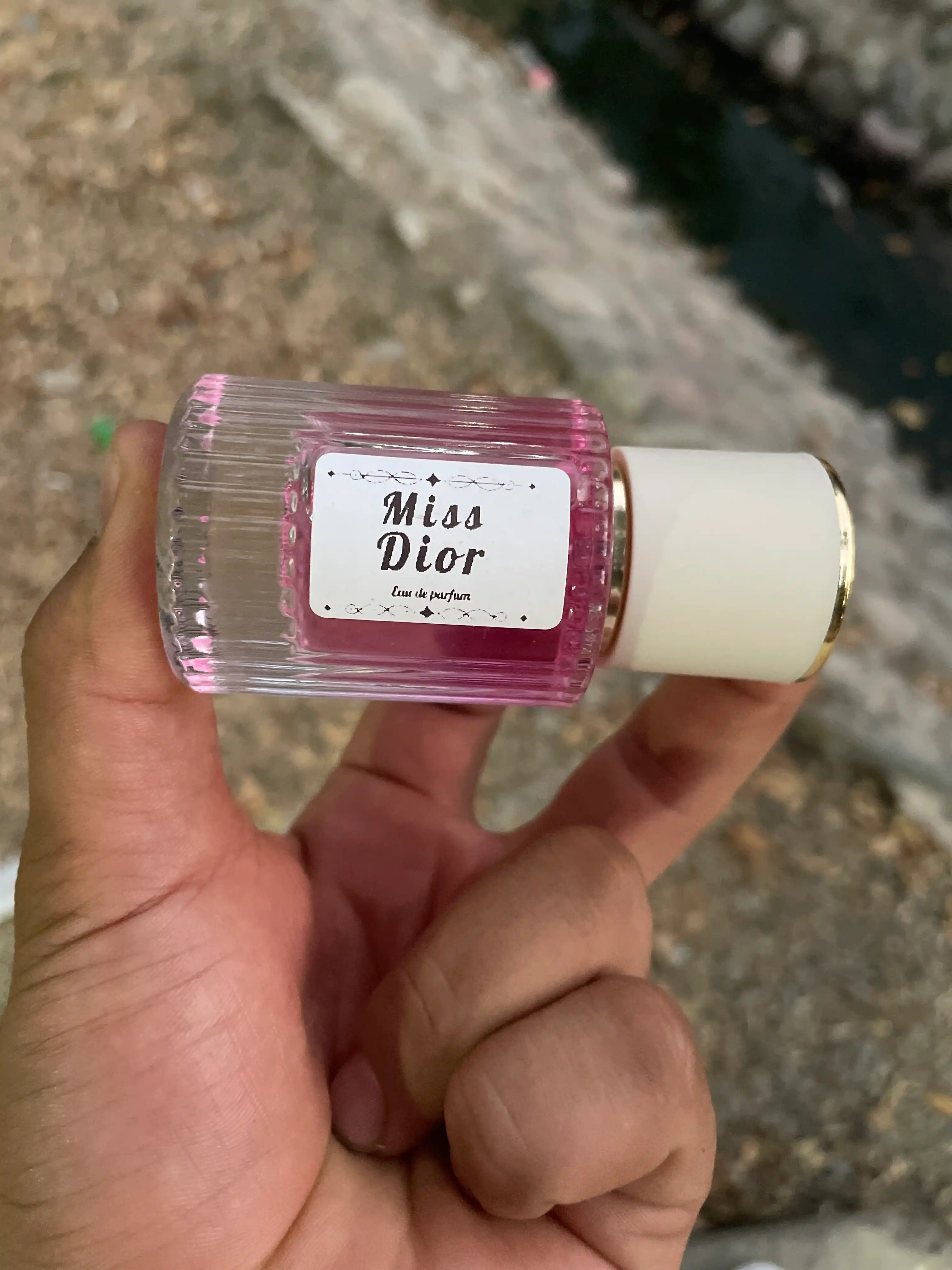 Miss Dior, Blooming Bouquet Привлекательный и ароматный парфюм для женщин от ATIRCHI.UZ