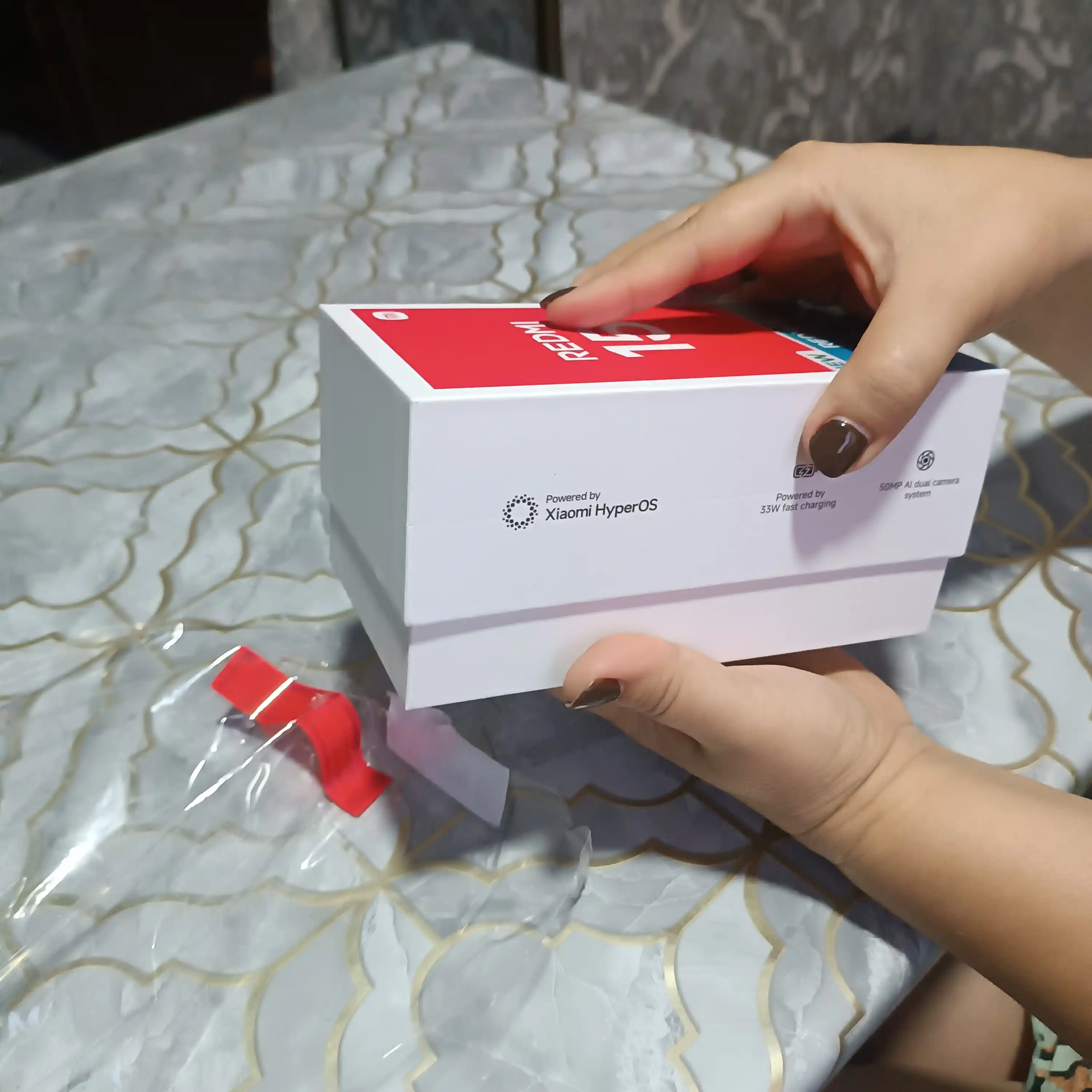 Smartfon Redmi 15, 8/256 GB, 6.9" IPS-displey, 50 MP, 7000 mAh, 33 Vt tez quvvatlash