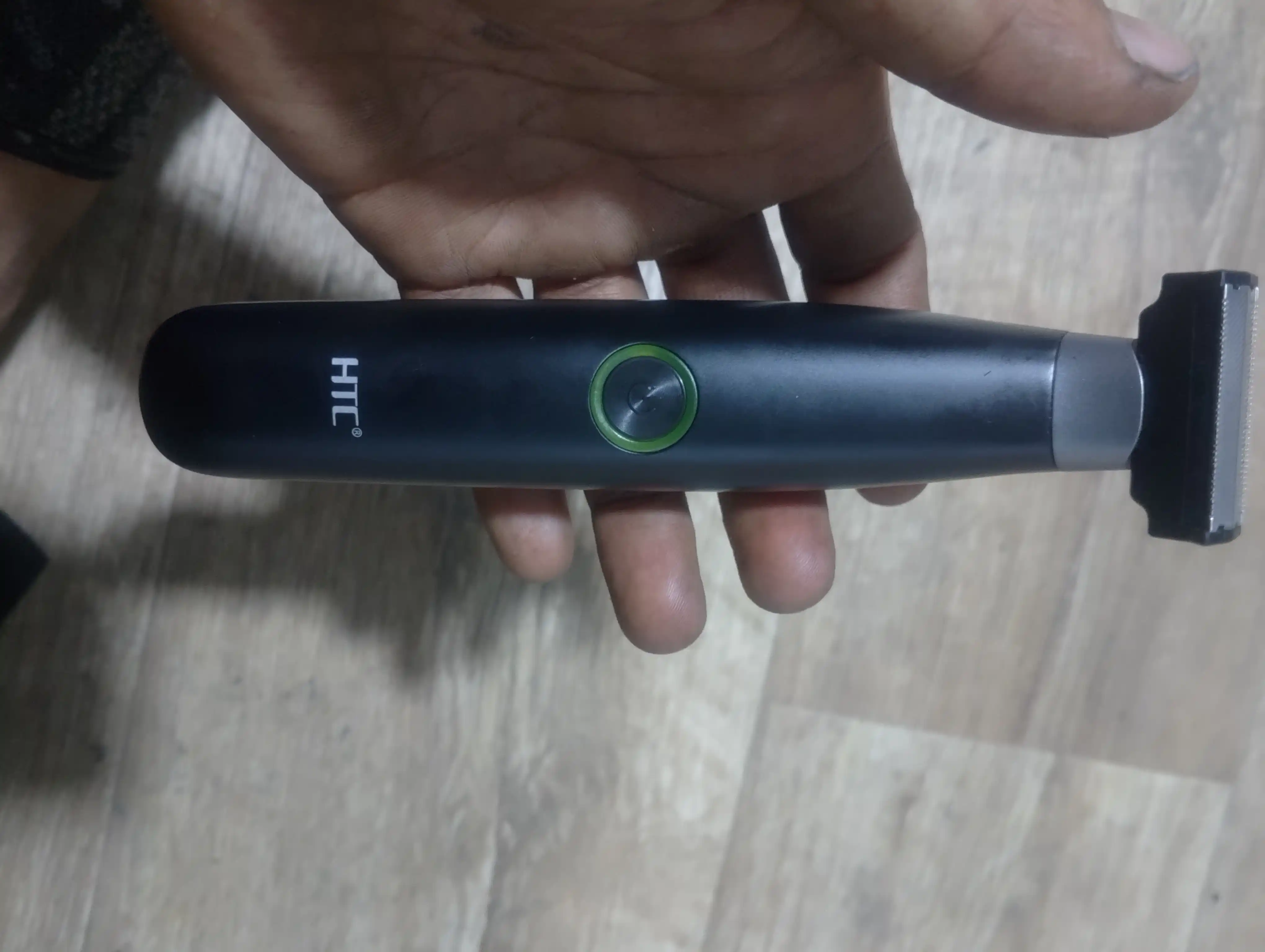 Trimmer HTC One Blade, soqol va tana uchun trimmer va epilator
