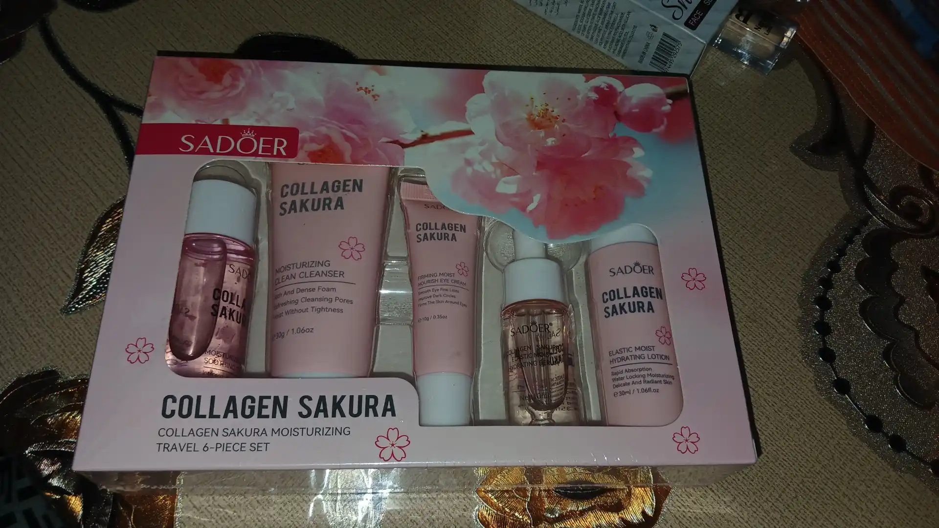SADOER Collagen Sakura yuz parvarishi to‘plami 6 dona, kollagen va sakura ekstrakti bilan