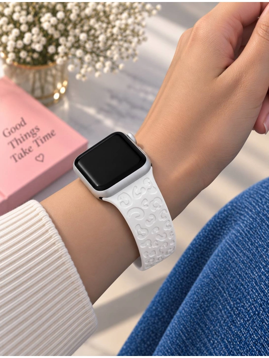 Ремешок для Apple Watch белый силиконовый с рельефным узором, 38/40/41/42 и42/44/45/46/49мм - 