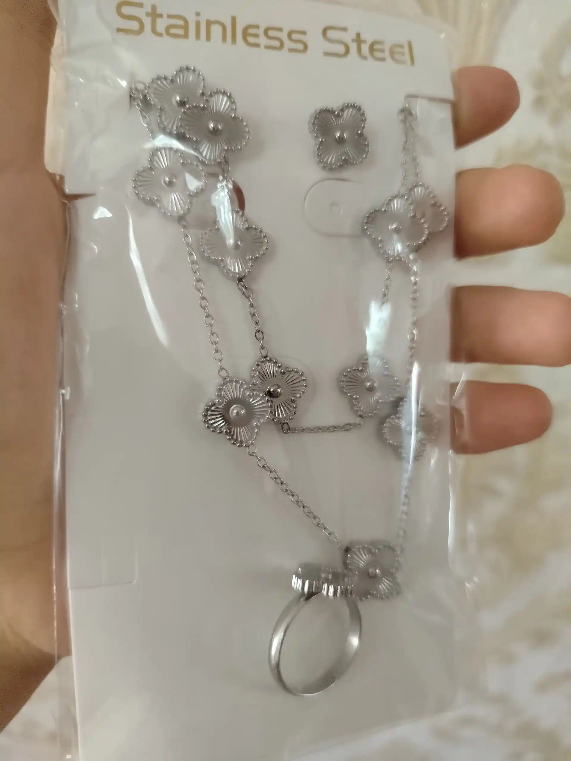 Ayollar, qizlar uchun premium 4 tasi 1 da to‘plam, zanjir, uzuk (16-20), bujiteriya, Van Cleef