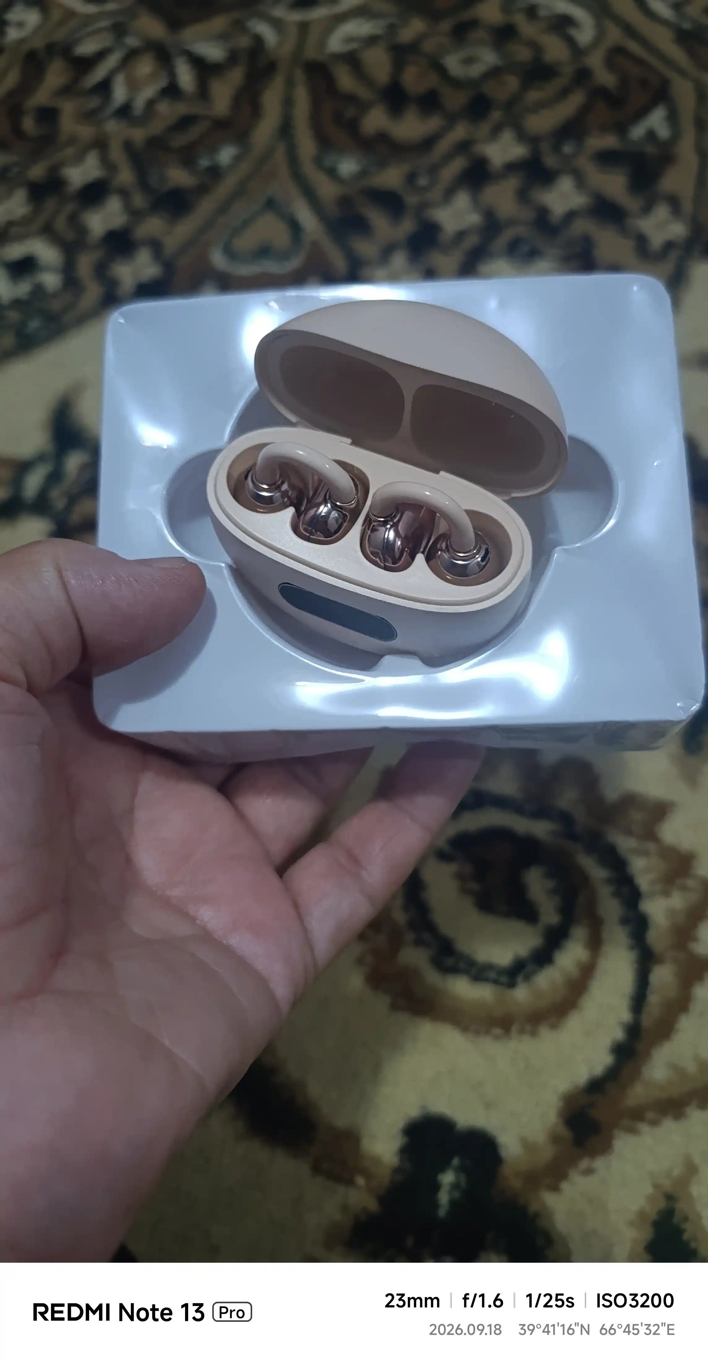 Simsiz quloqchinlar, IPX5 namlikdan himoya, 30 soat ishlash qobiliyati, bluetooth