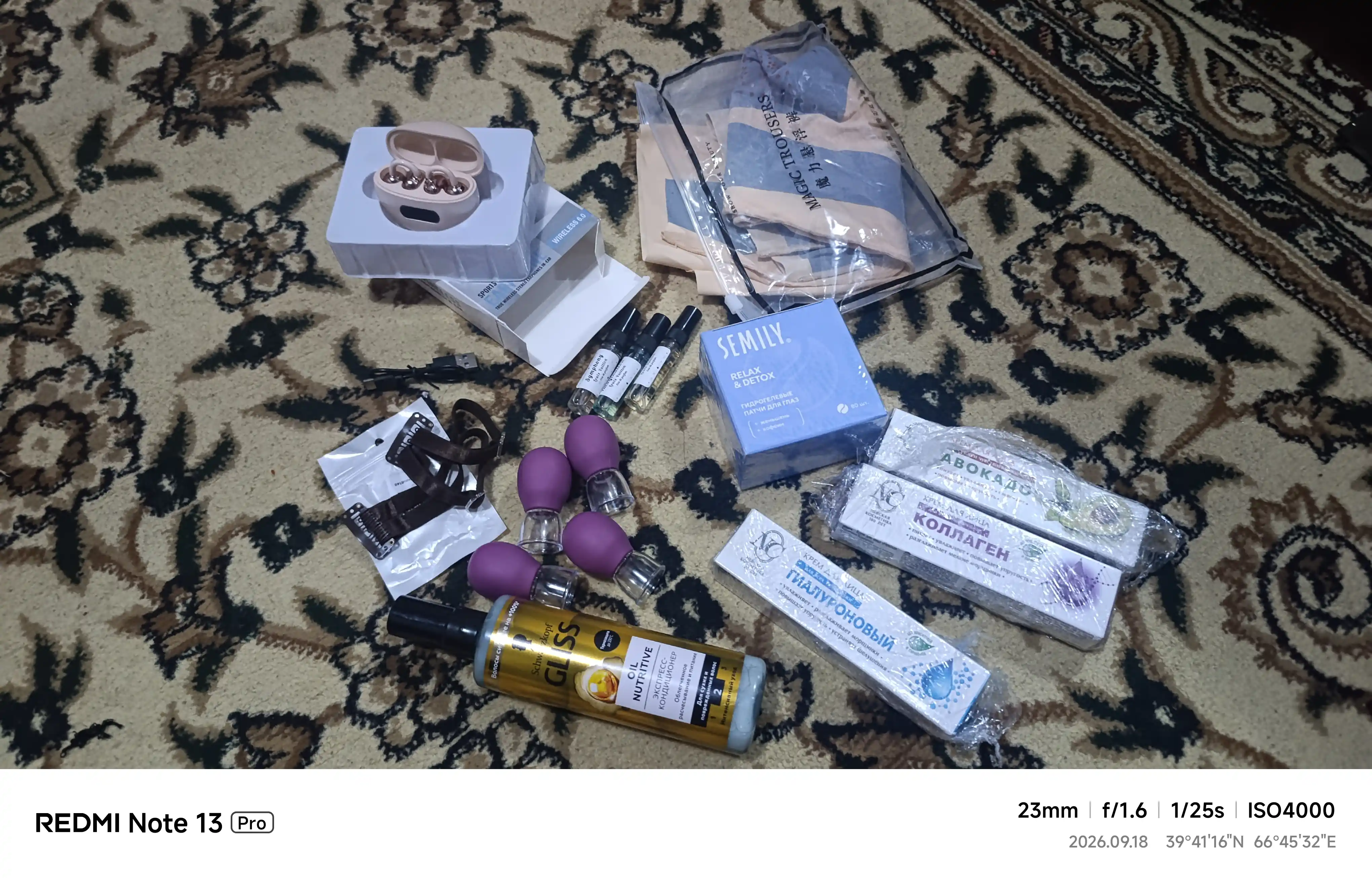 Simsiz quloqchinlar, IPX5 namlikdan himoya, 30 soat ishlash qobiliyati, bluetooth