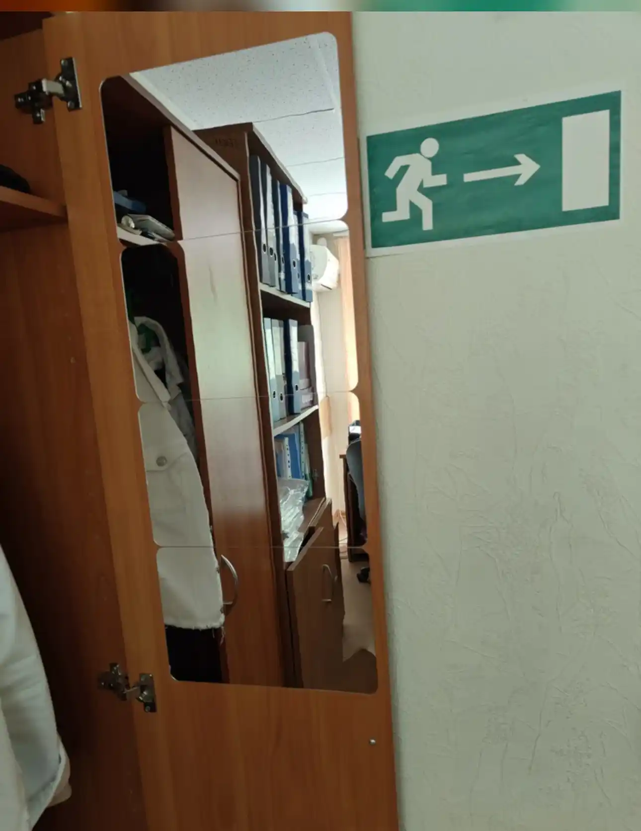Egiluvchan oyna, akril oyna, oyna devor uchun, uy uchun oynalar, uy interyer, dekor