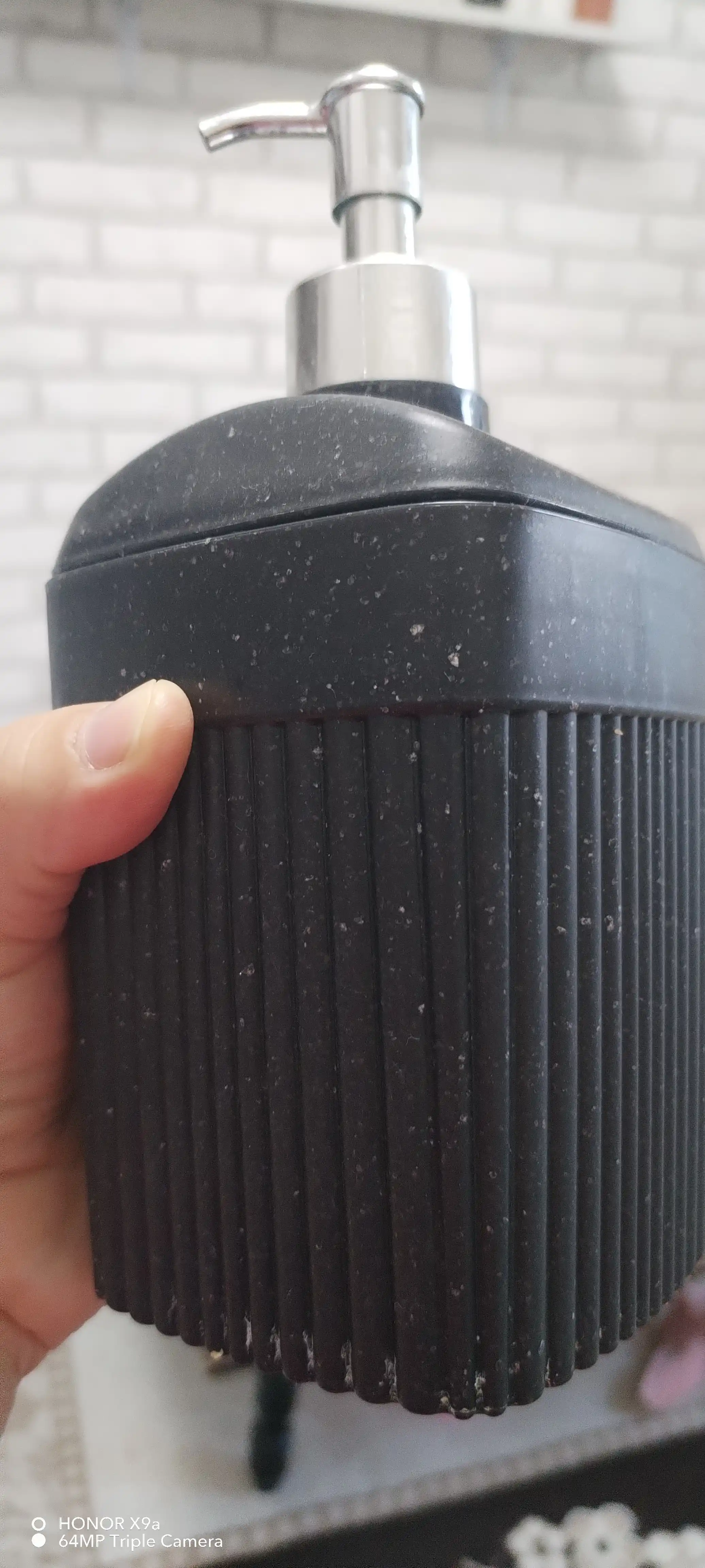 Suyuq sovun uchun dispenser Econova, 650 ml