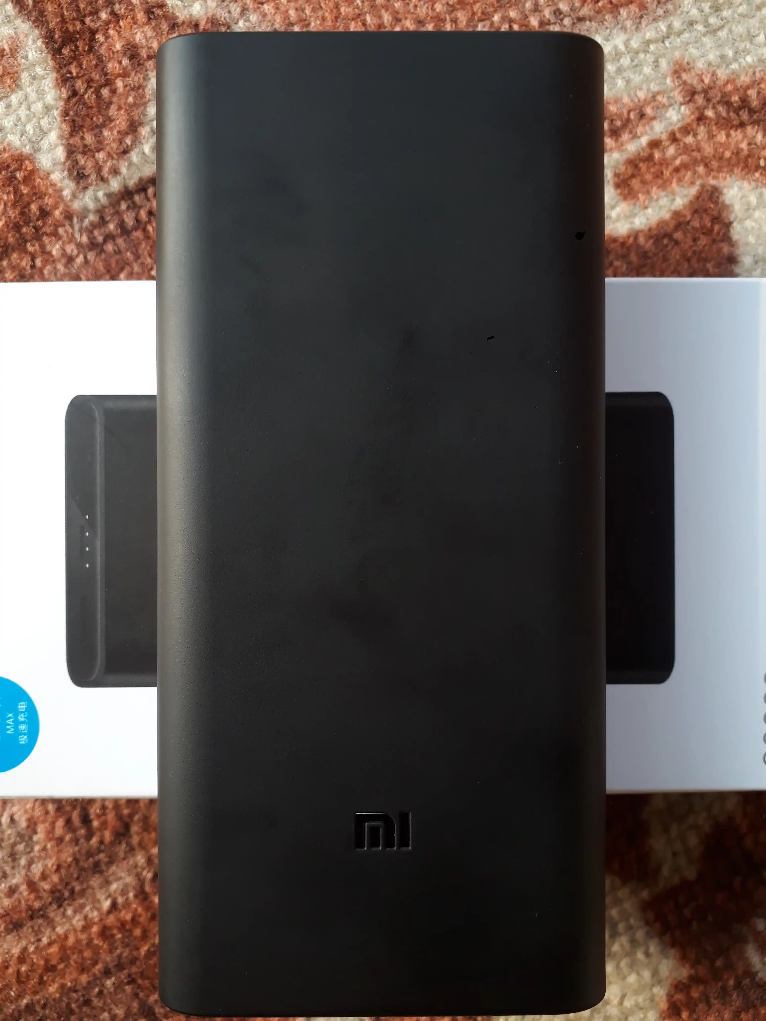 Power bank 2000mAh 20w-50w Mi power bank tez quvvatlovchi iphone va Andiroidlar uchun