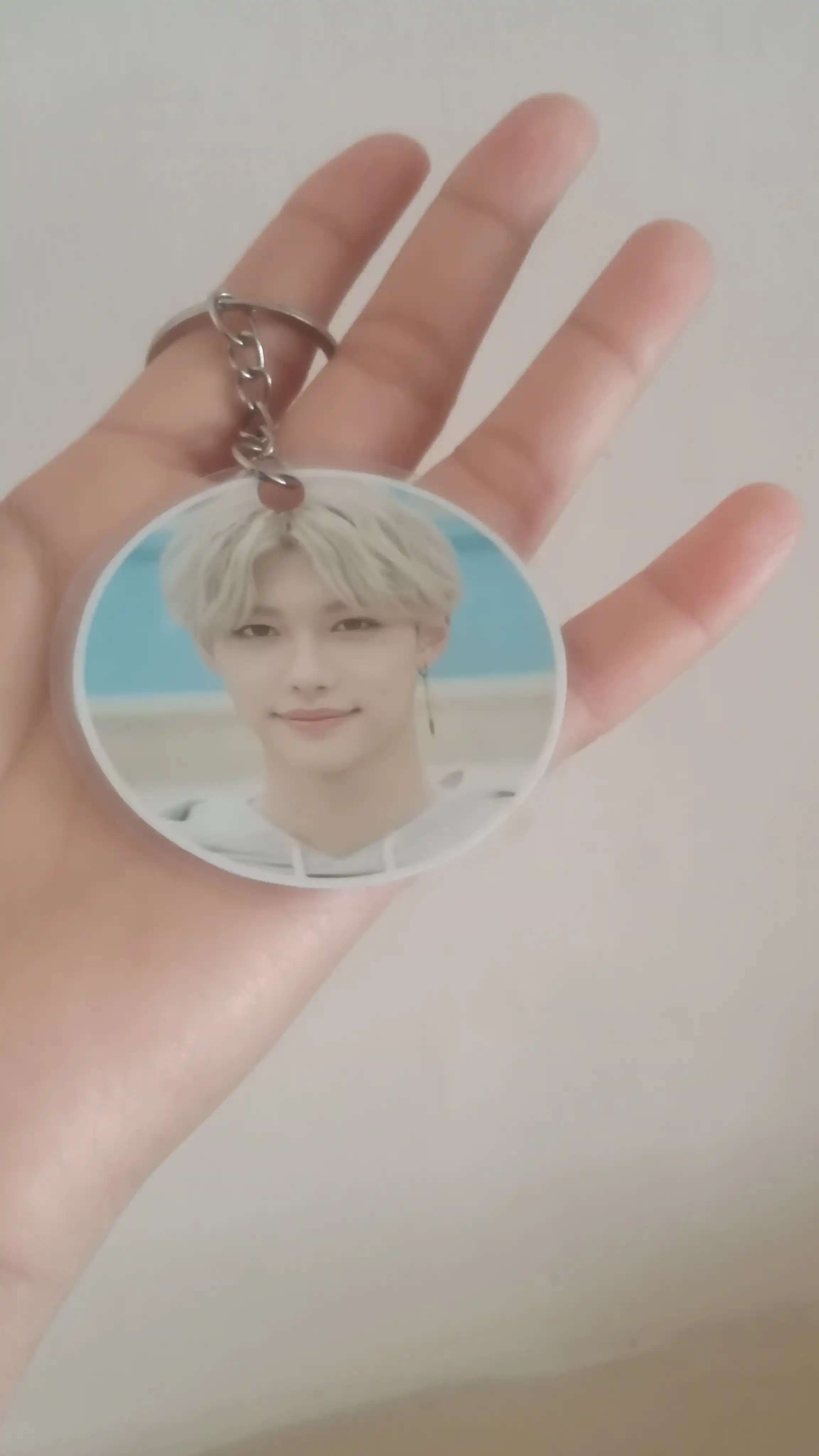 Stray Kids, K-POP rasmi tushurilgan brelok 