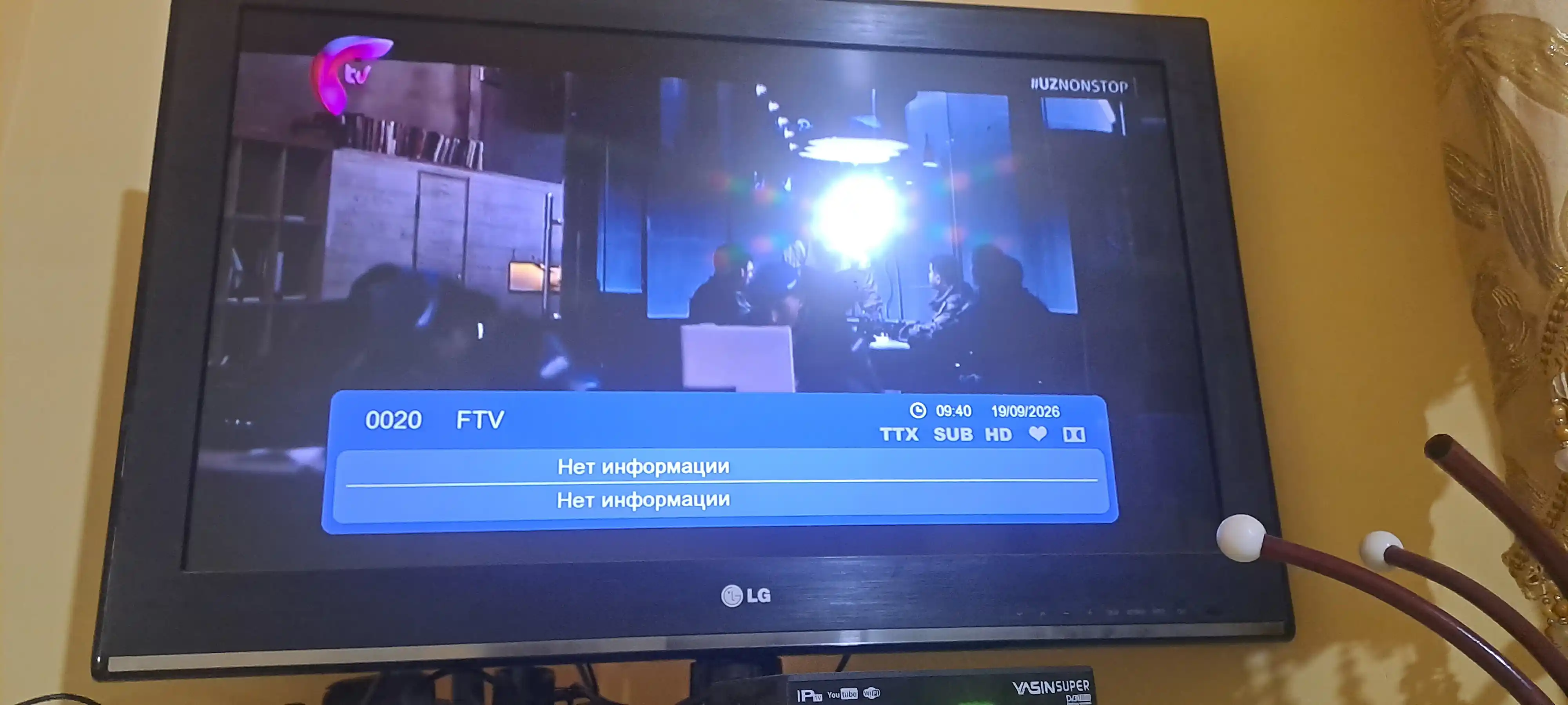 Raqamli TV tyuner DVB-T2, 20+ kanal, HD sifat, pult bilan
