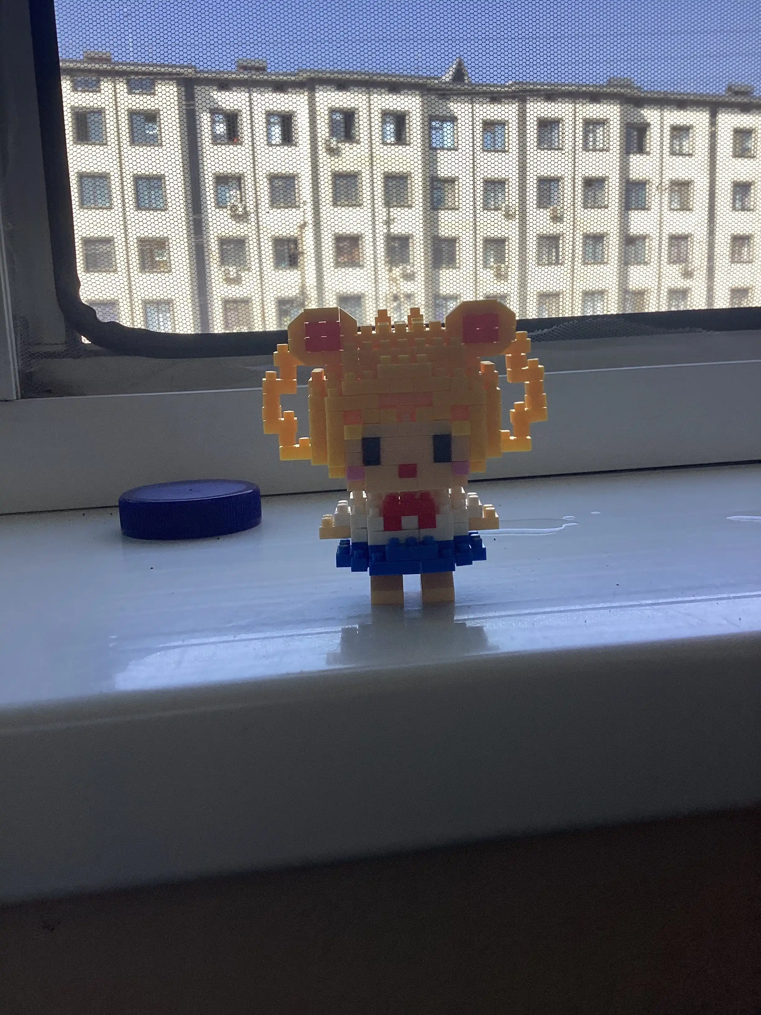 Konstruktor 3D blok, mini Lego, bolalar va kattalar uchun o'yinchoq jumboq, raqamlar sariq