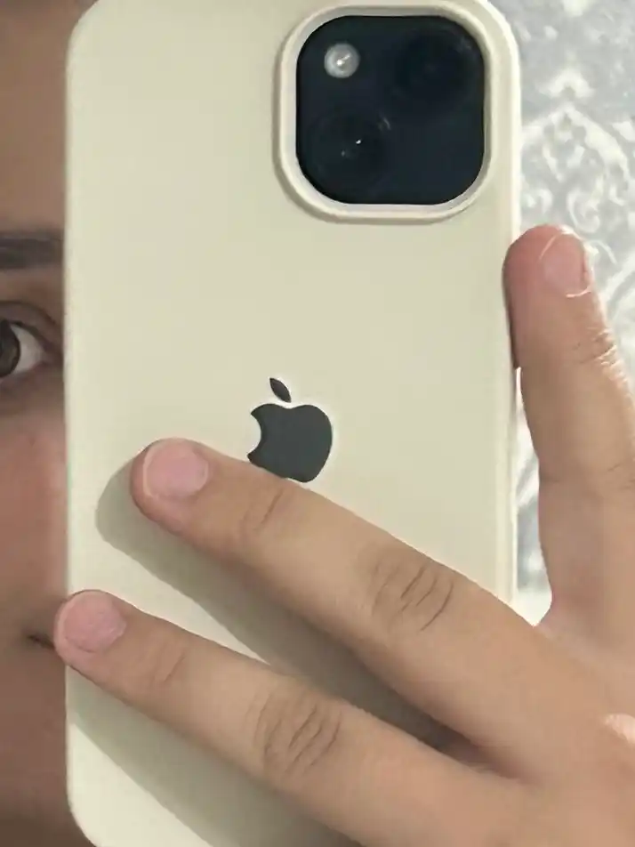 Силиконовый чехол с логотипом для iPhone 11–18 серий