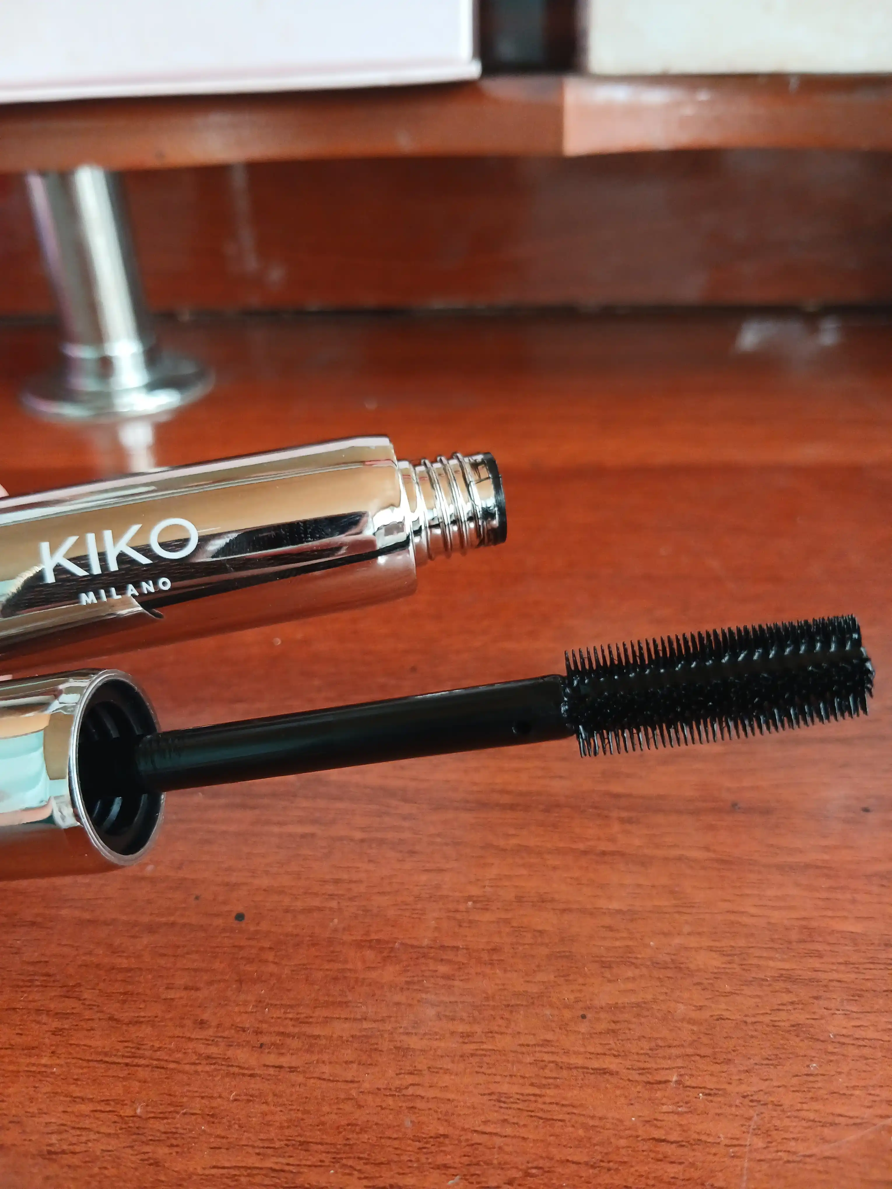 Тушь для ресниц Kiko, водостойкая, эффект объема, черная, 12 мл