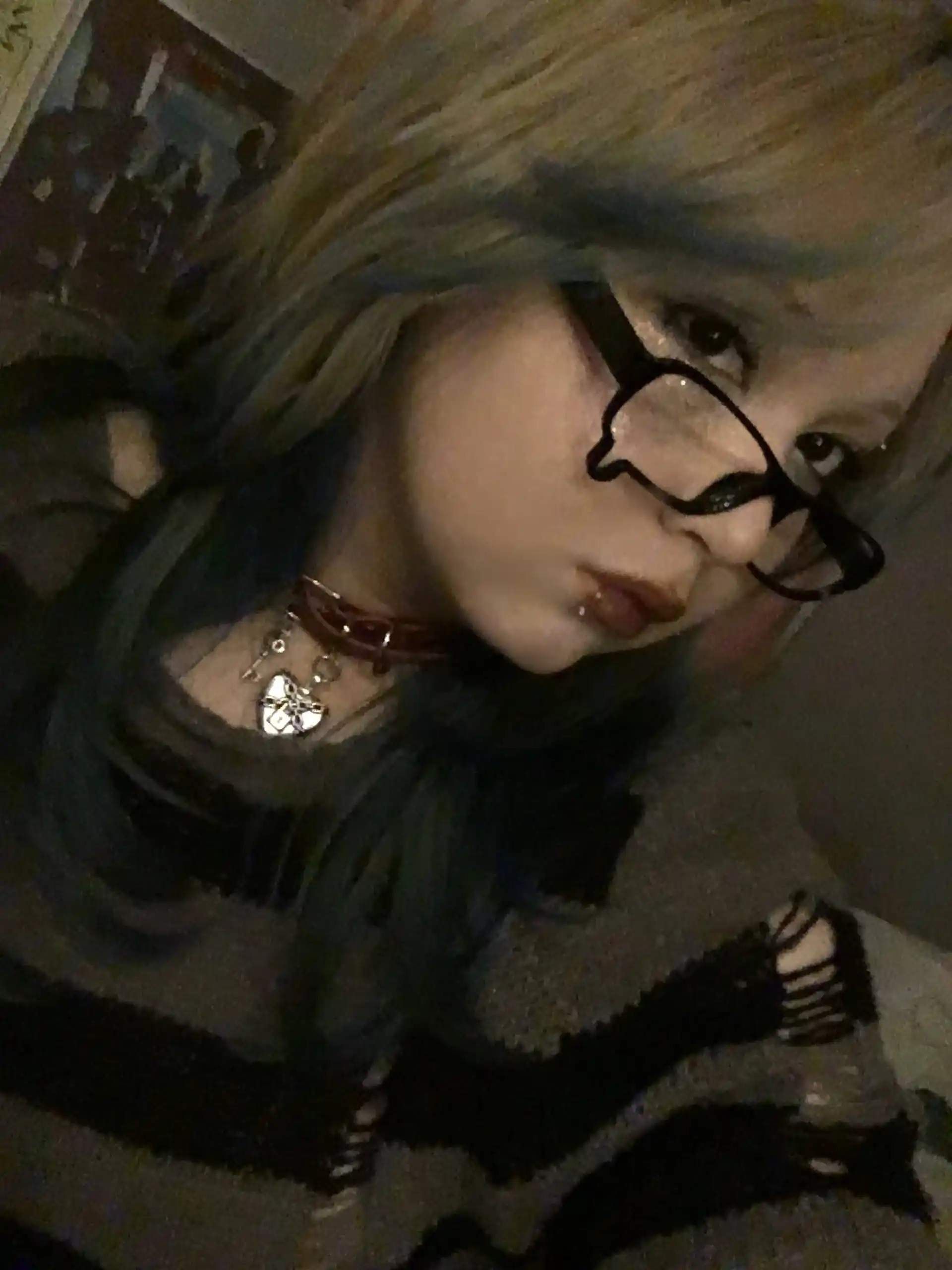Tikanli pank choker, yurak va kalit kulonli, 4 rang