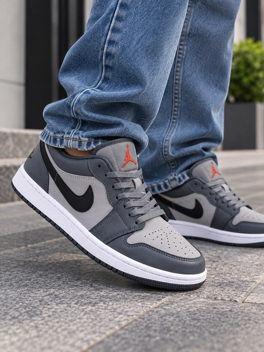 Nike erkaklar krossovkasi, sport poyabzali