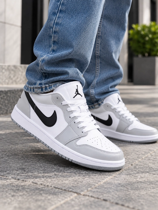 Nike erkaklar krossovkasi, sport poyabzali