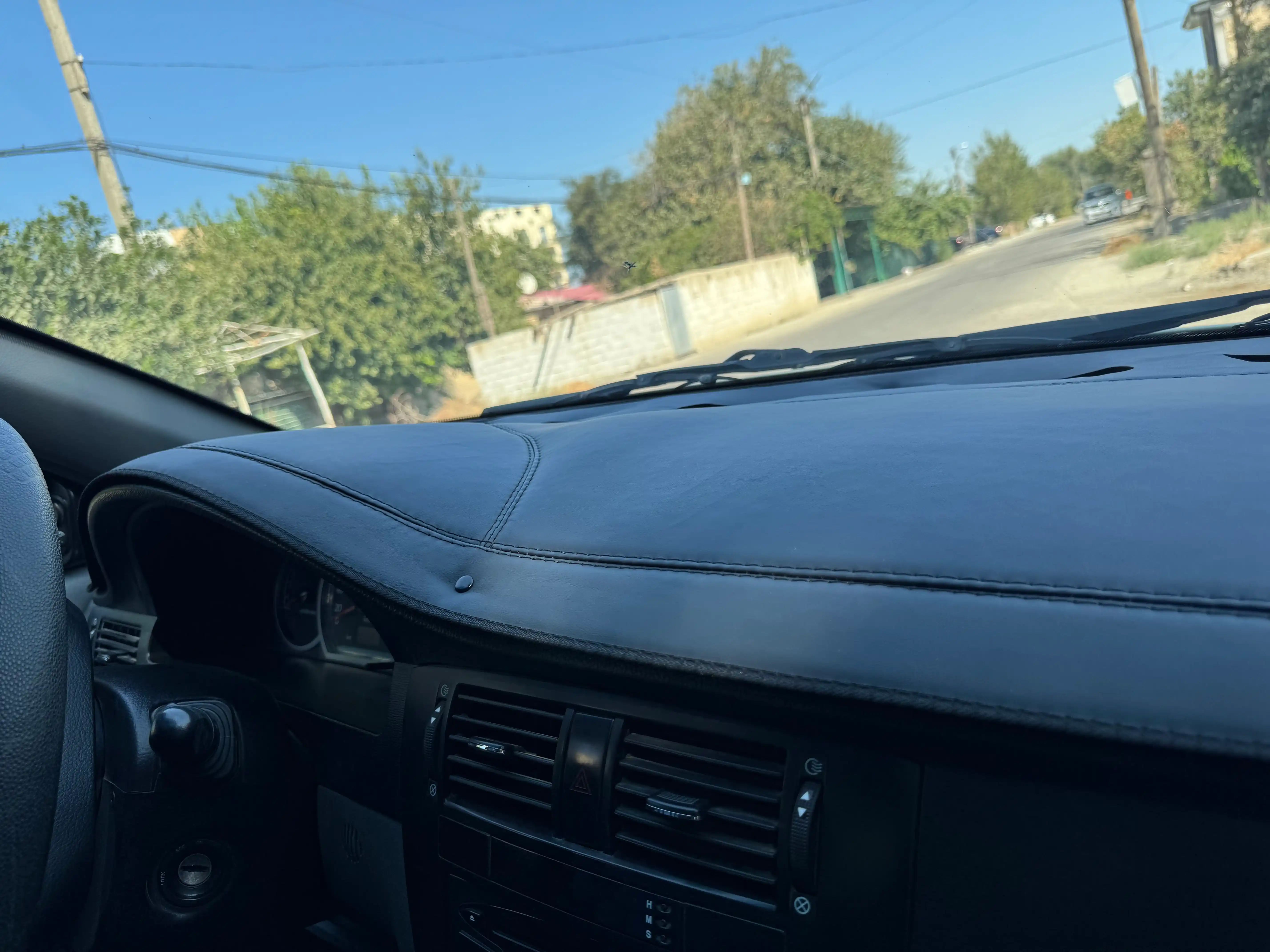 Чехол на торпедку автомобиля, накидка, кожа, для всех автомобилей