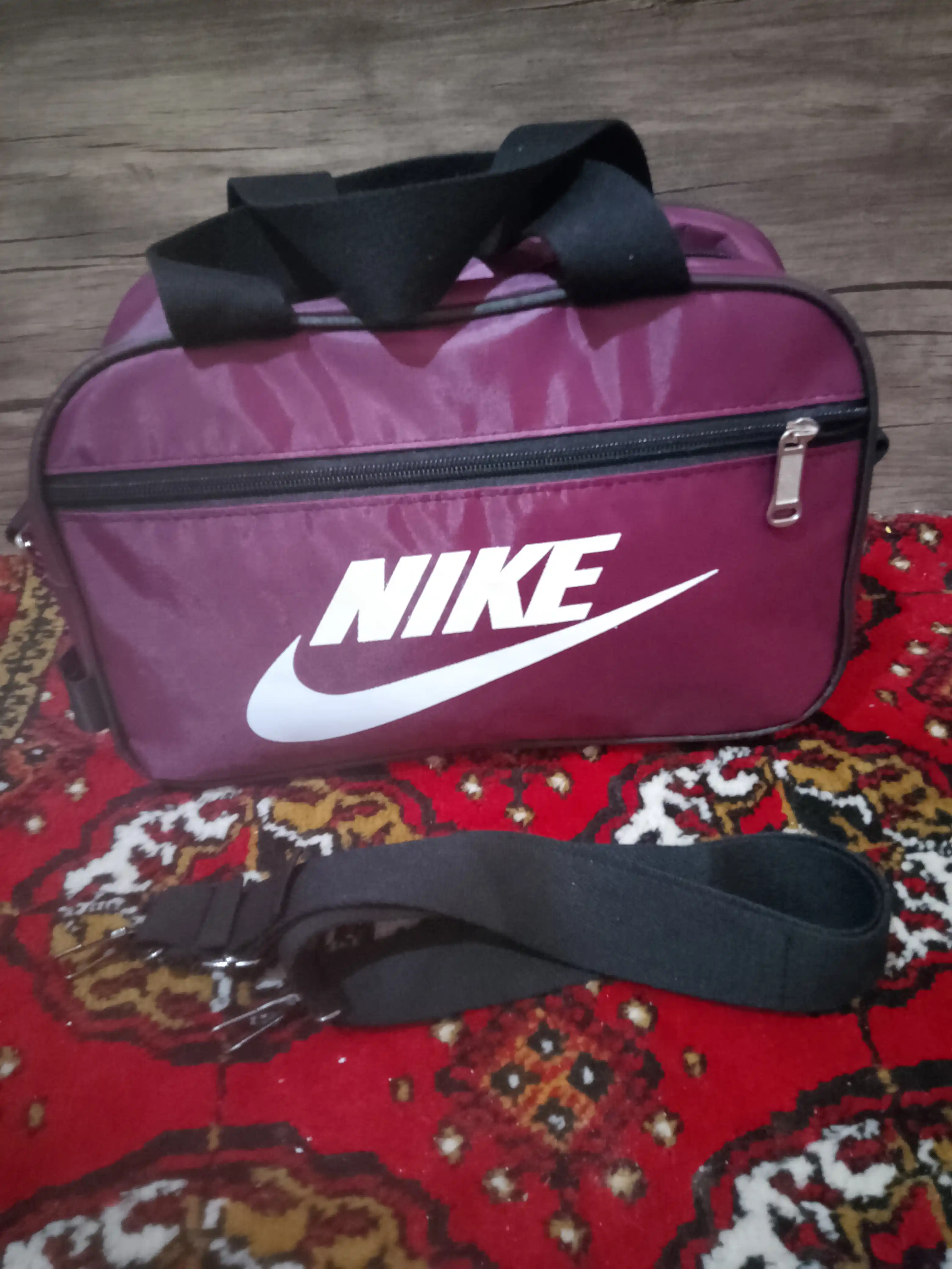 Erkaklar va ayollar sport sumkasi, sport va dam olish uchun