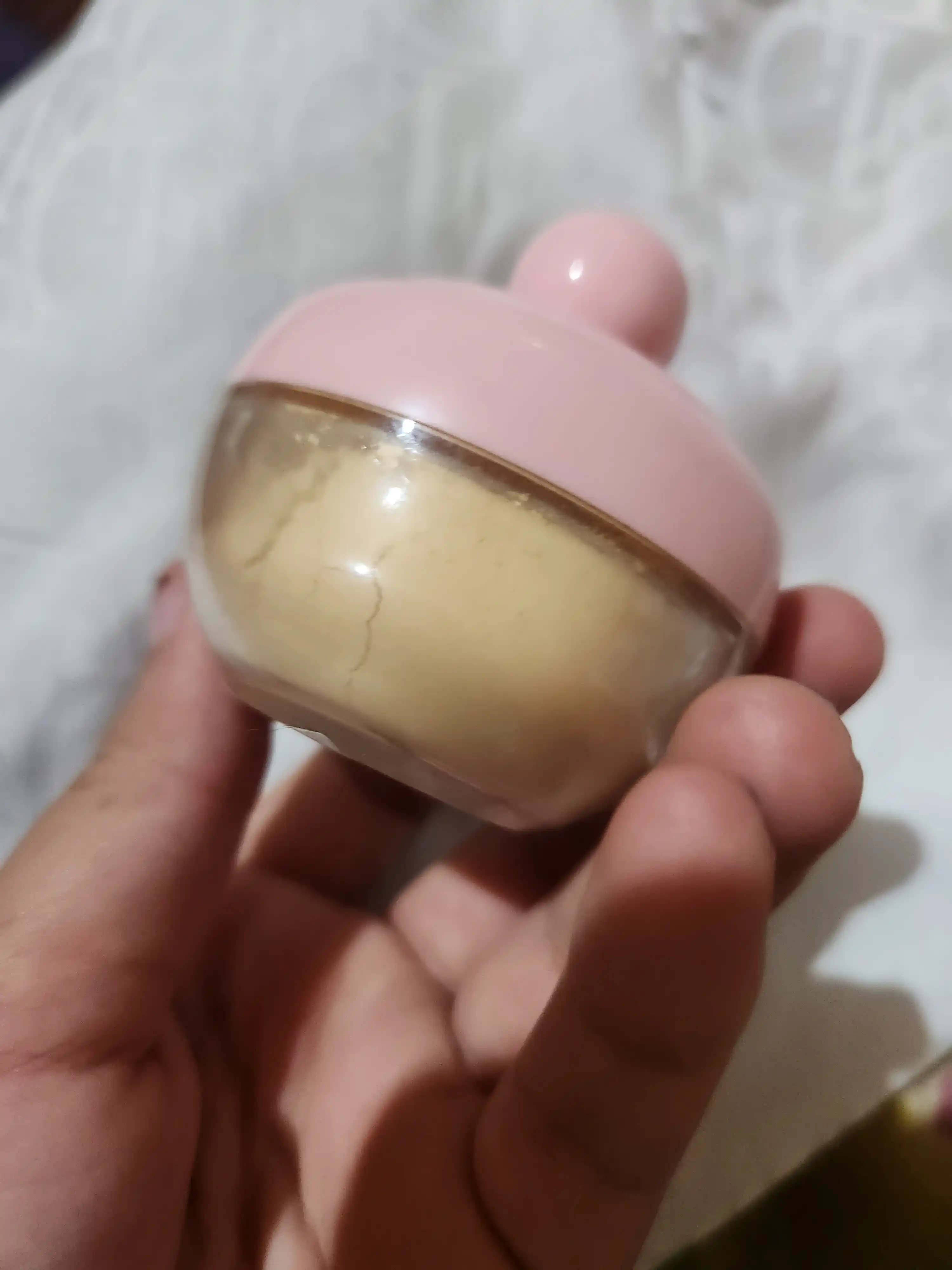 Yuz uchun maydalangan upa Huda Beauty, 25 g, matlovchi va pardozni saqlovchi