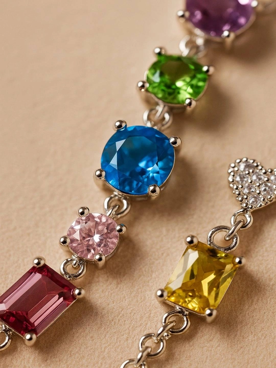 SWAROVSKI «Gullar valsi» ayollar bilaguzugi, kristallar bilan bezatilgan