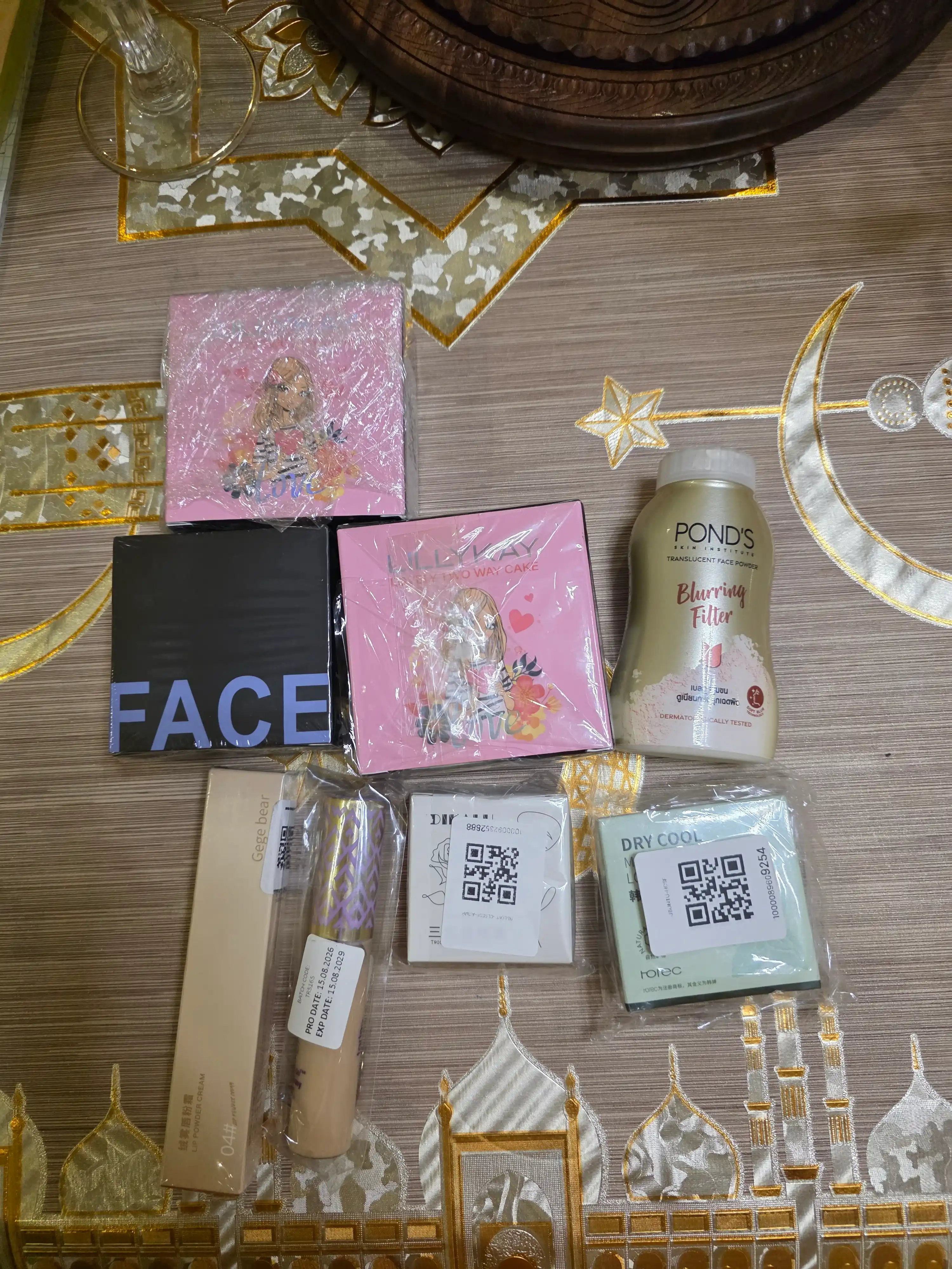 Yoshartiruvchi koreys upasi Lillykay Lovely Two Way Cake SPF 40/PA+++
