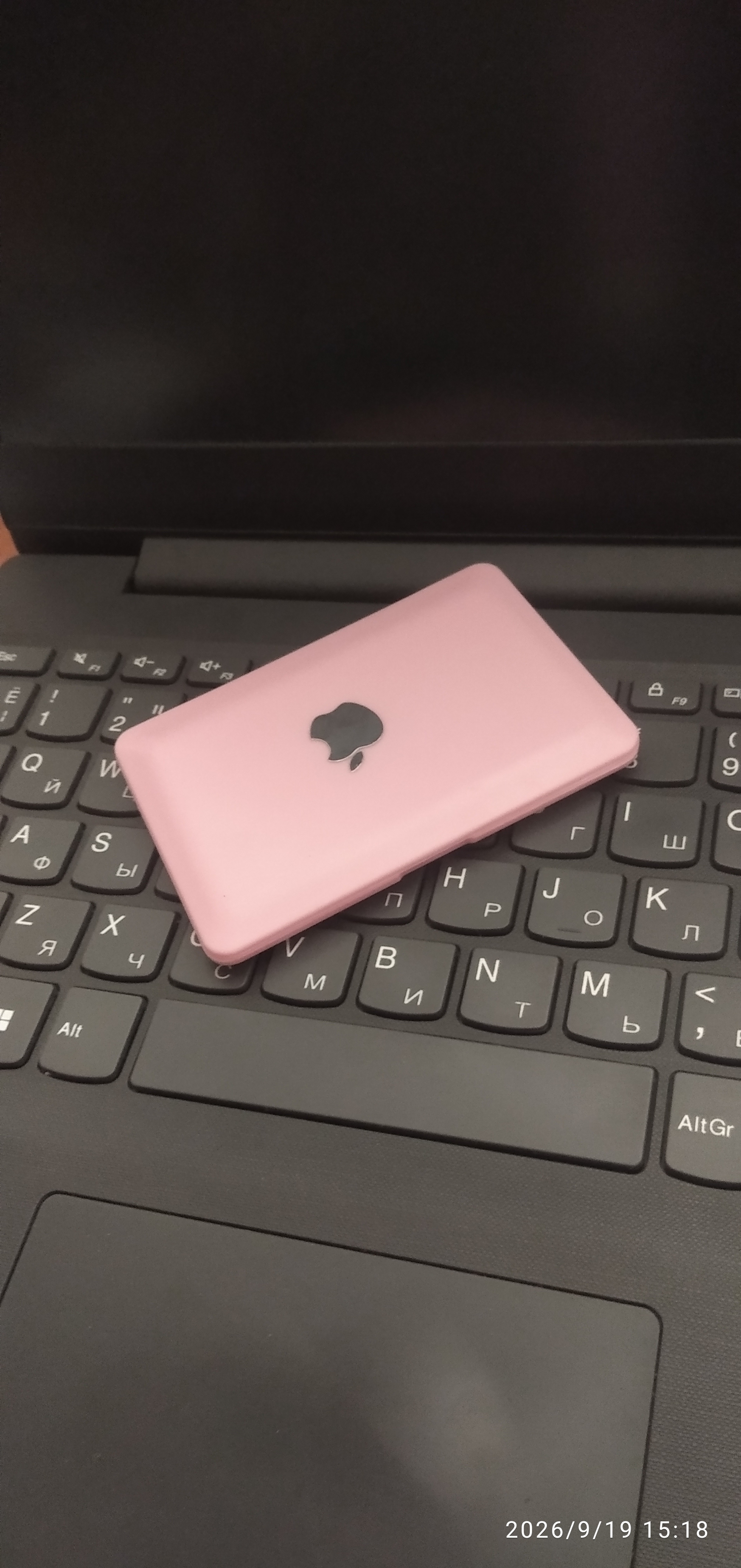 Зеркало компьютер MacBook, компактное карманное зеркальце для макияжа в ноутбуке