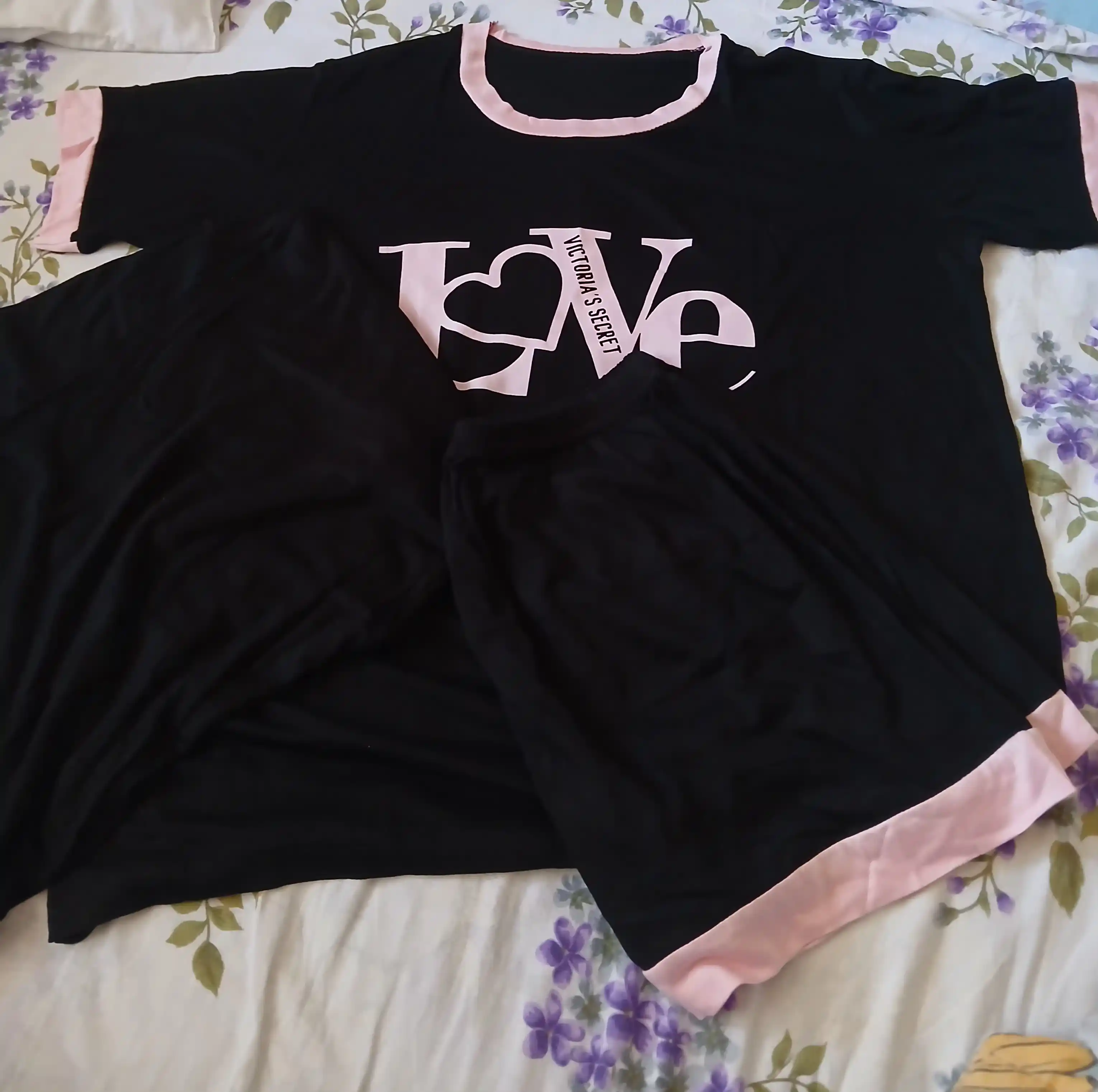 Ayollar uchun pijama 3ta 1da,uy kiyimi, tungi kiyim, sho'rtik mayka, shimli pijama