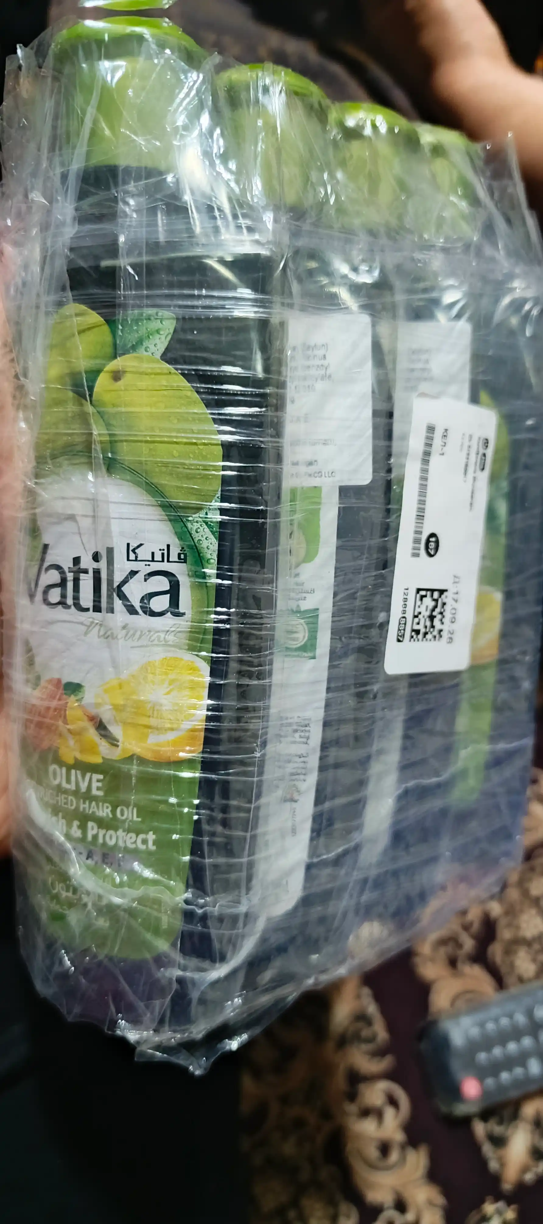 Soch yog'i Dabur Vatika Olive, amla va zaytun, oziqlantirish va himoya qilish, 200 ml