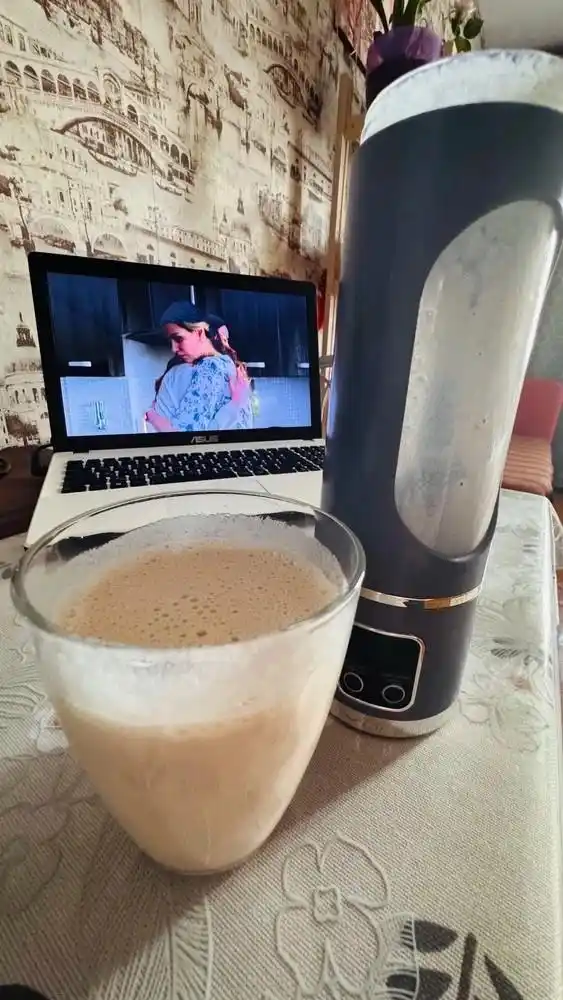 2 ta 1 da smuzi va kokteyllar uchun simsiz portativ blender, sheyker