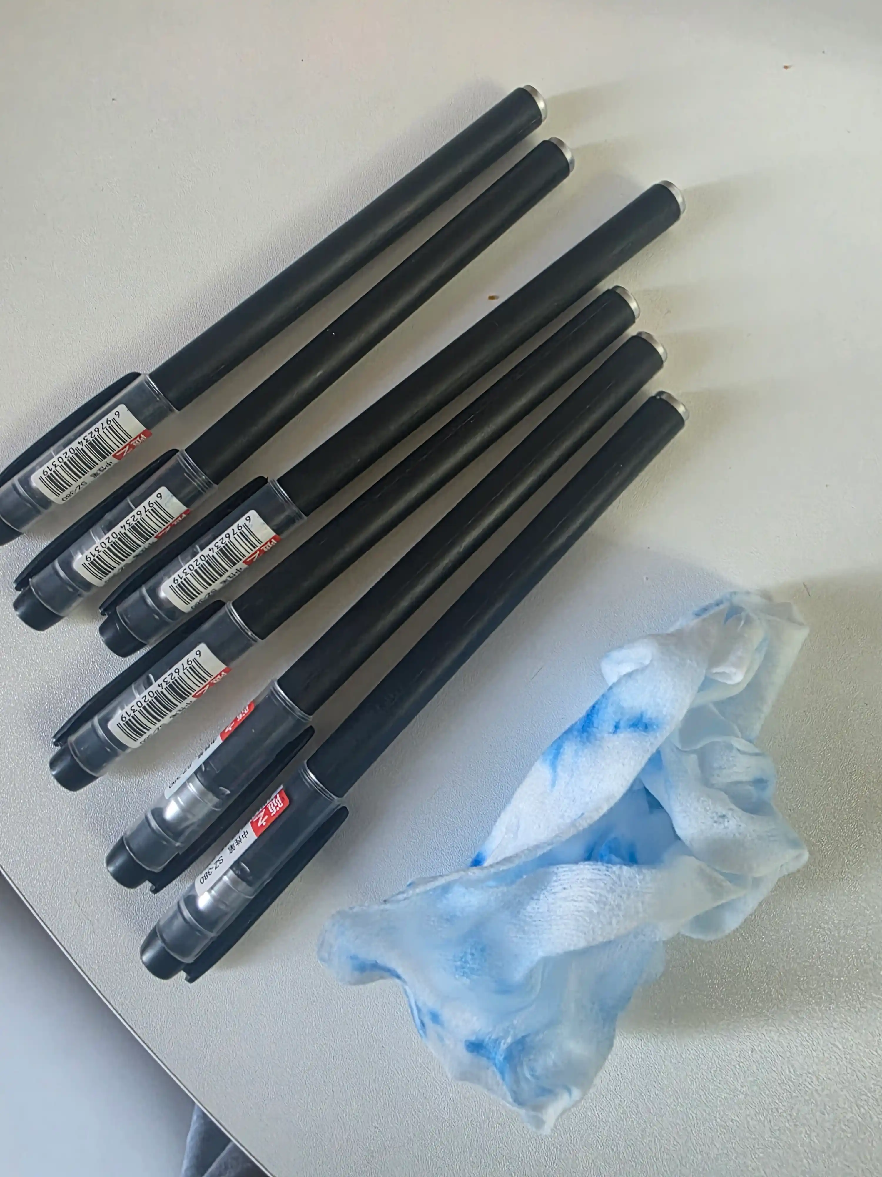 Gelli ruchkalar, ko‘k, 0,5 mm va almashtiriladigan sterjenli, maktab va ofis uchun to‘plam