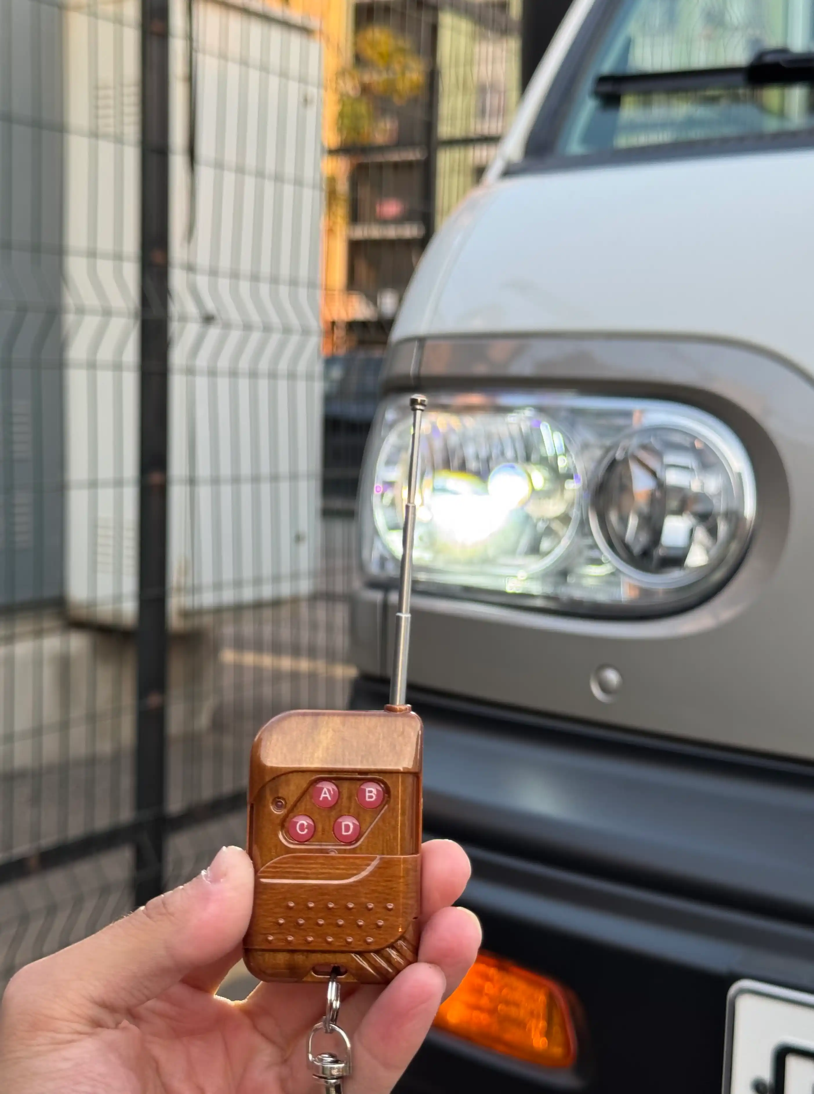 Qo'shimcha LED faralarni boshqarish bloki, stroboskop, simsiz masofadan boshqaruv pulti