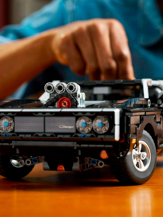Konstruktor LEGO Technic 42231 Dodge Charger RT, 1516 dona