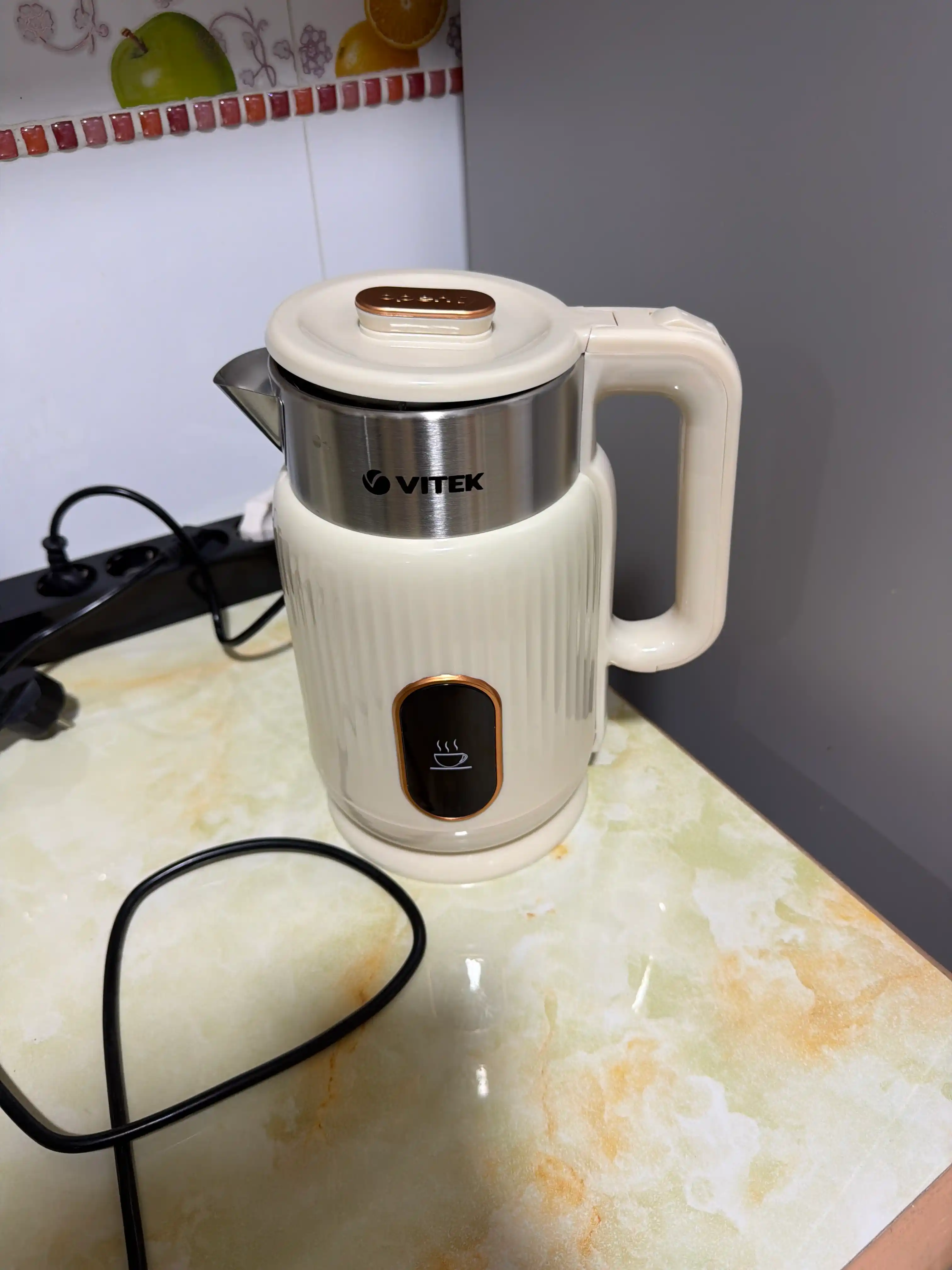 Elektr choynak Tefal 2.5L — 1800W quvvat, tez qizish va zamonaviy dizayn!