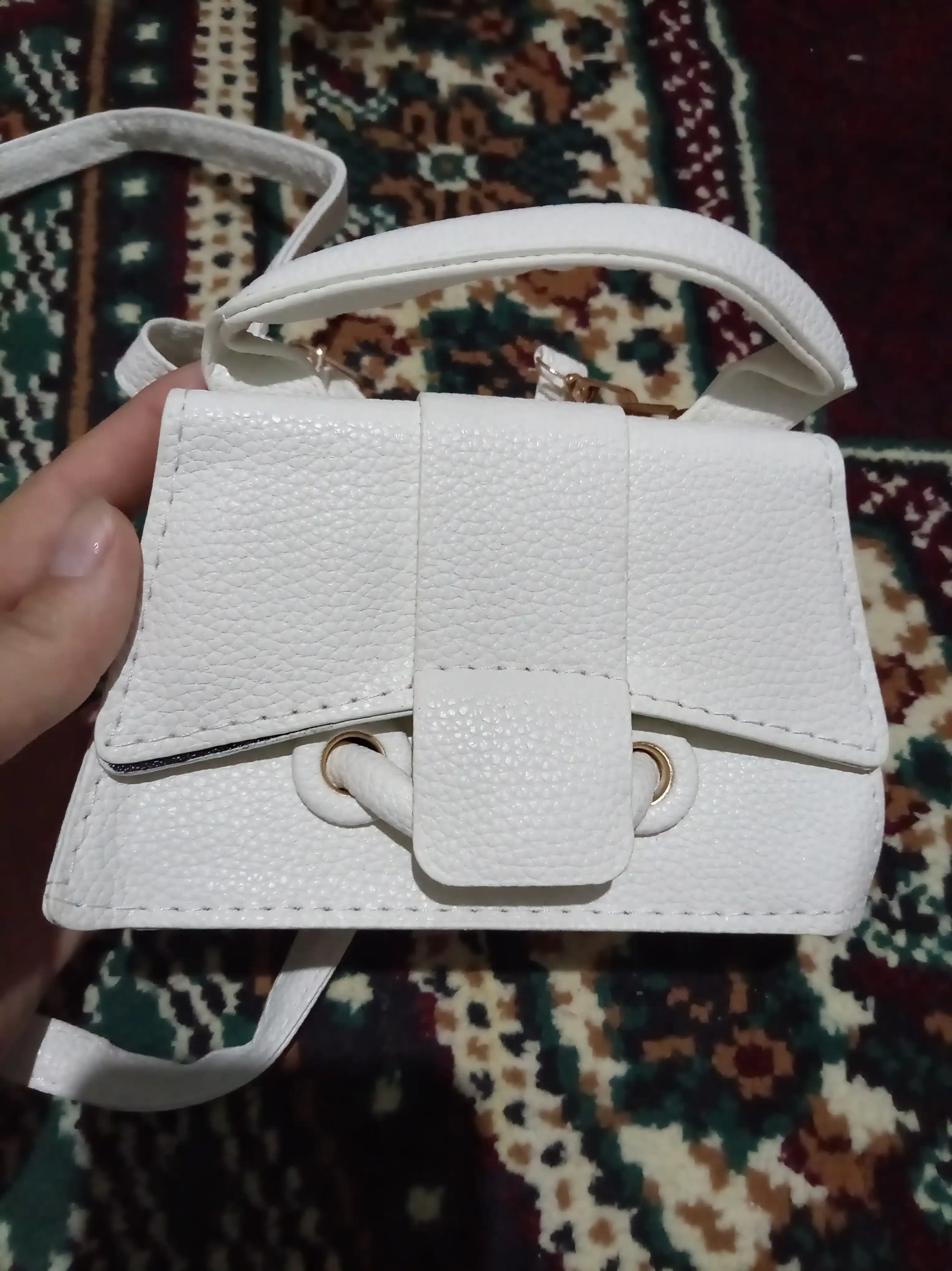 Ayollar sumkasi, kross-bodi, mini, yelkadan