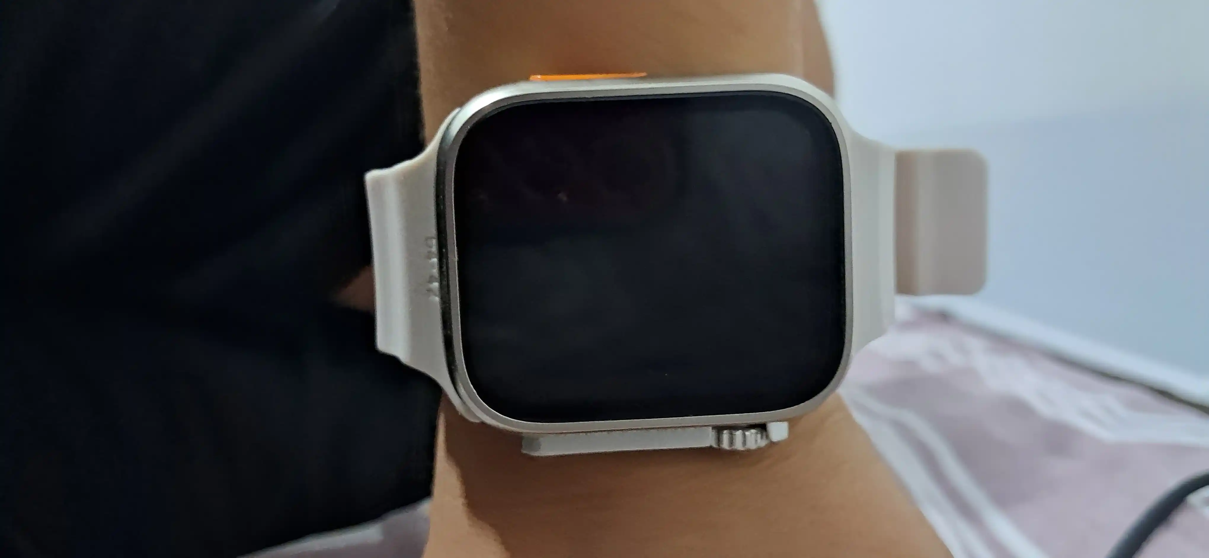 T800 Ultra Smart Watch — пульсометр, до 5 дней, черный и желтый