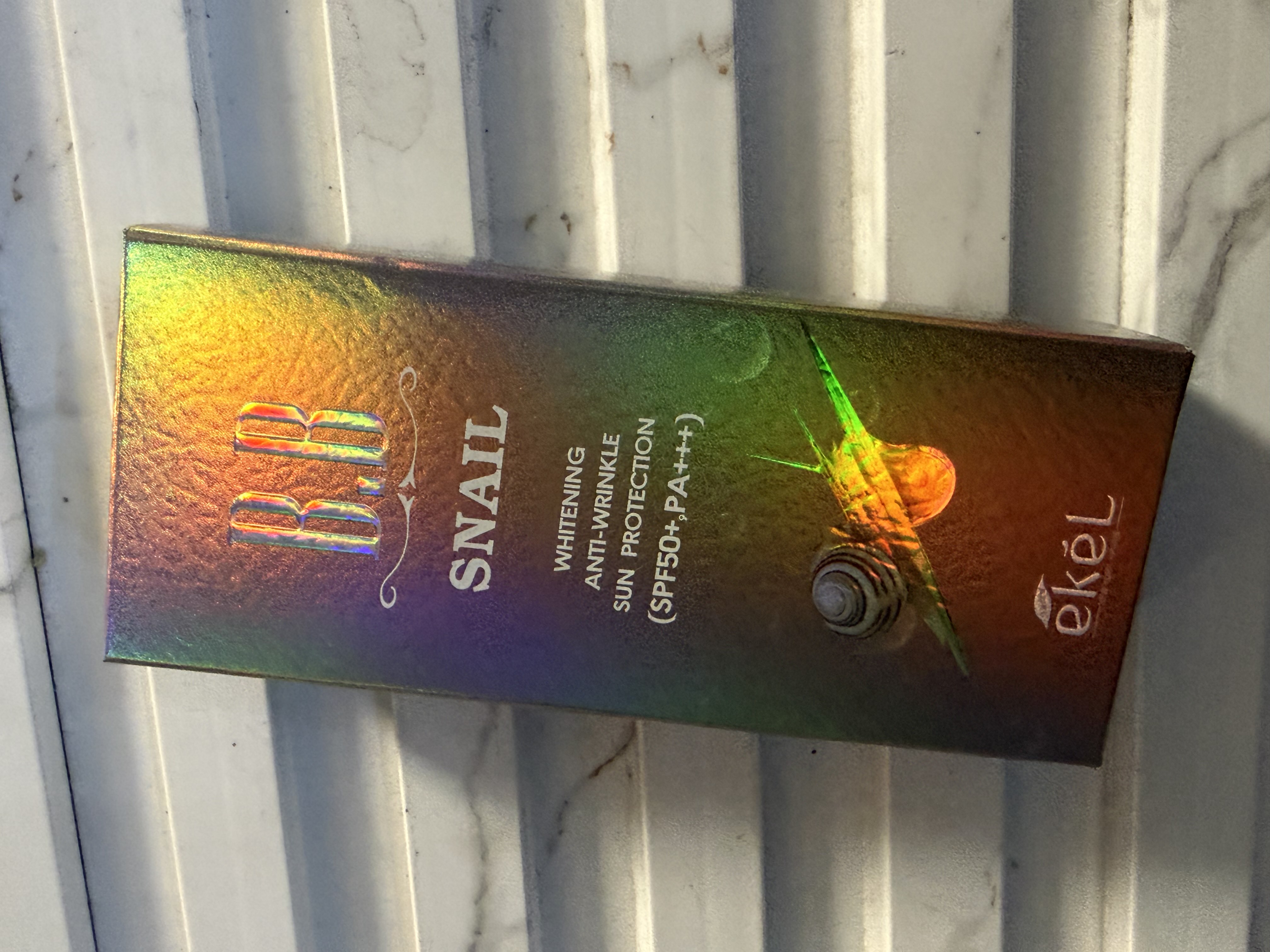 Антивозрастной BB-крем с муцином улитки и морским коллагеном Ekel Snail Gold SPF50+