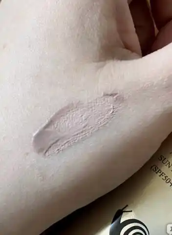 Антивозрастной BB-крем с муцином улитки и морским коллагеном Ekel Snail Gold SPF50+