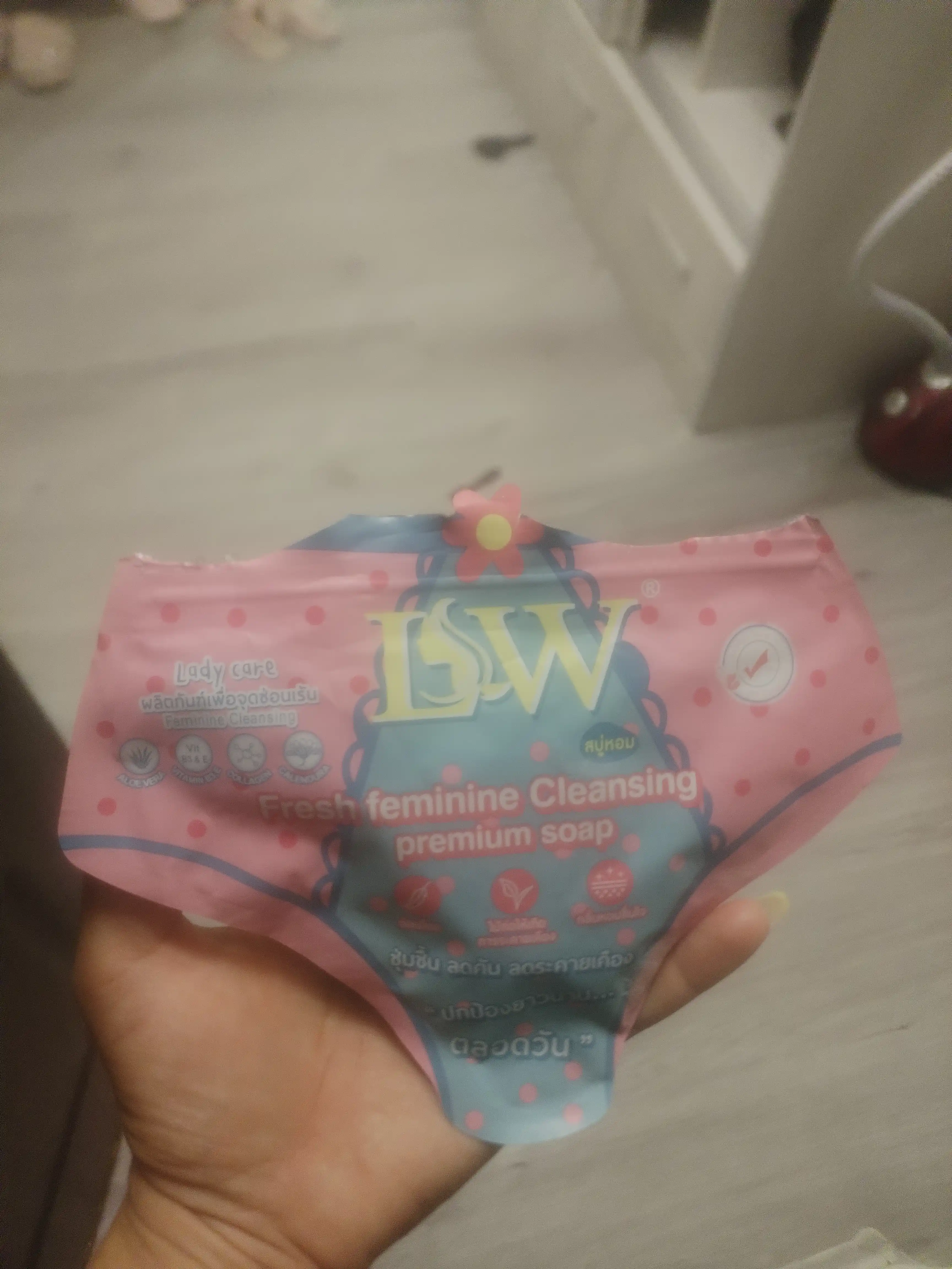 Мыло для интимной гигиены для женщин (в форме сердца) - ISW Fresh Feminine Cleansing Soap