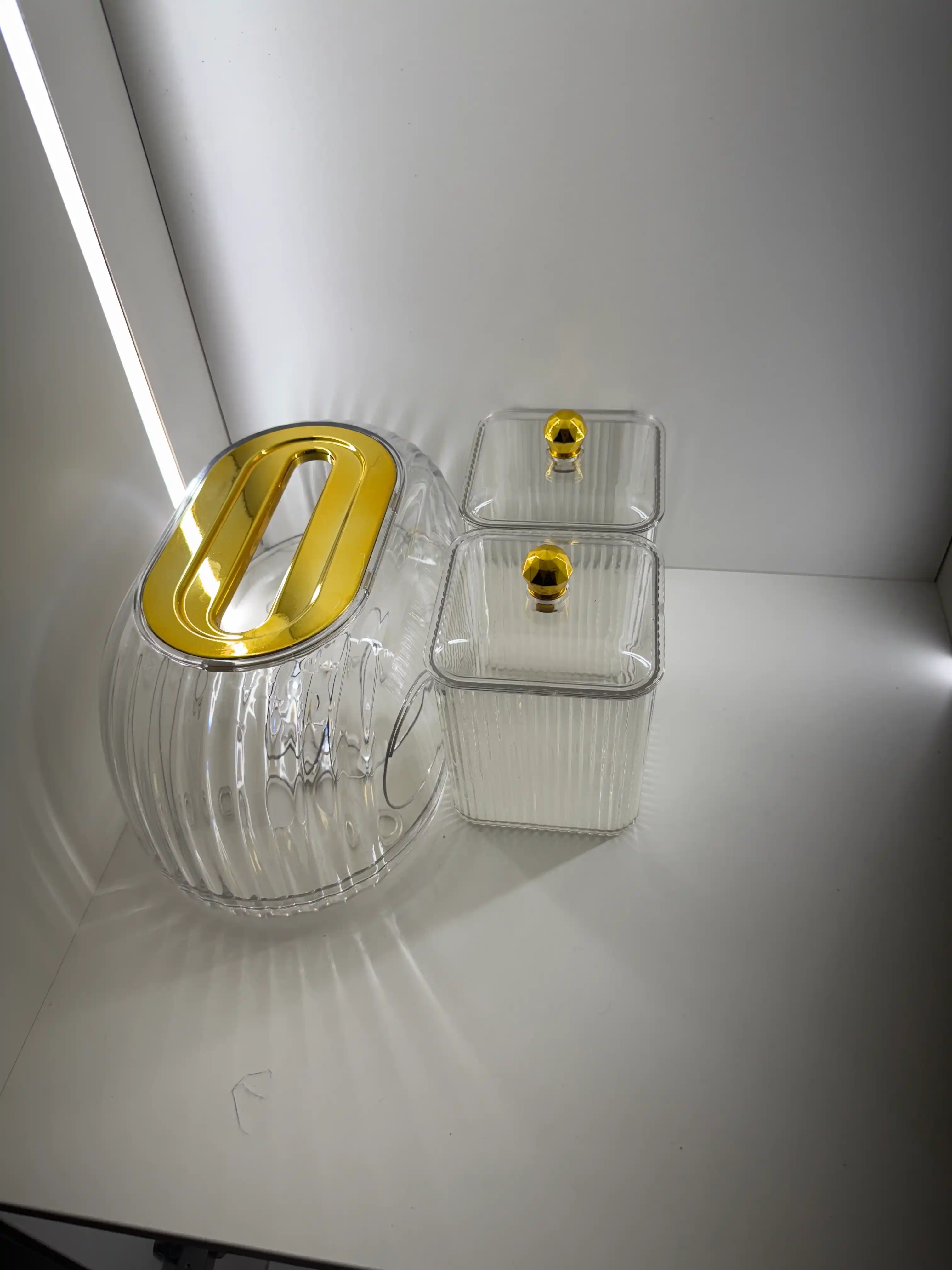 Kosmetik organizer Gold akril quti – paxtrali disk va paxta tayoqchalari uchun