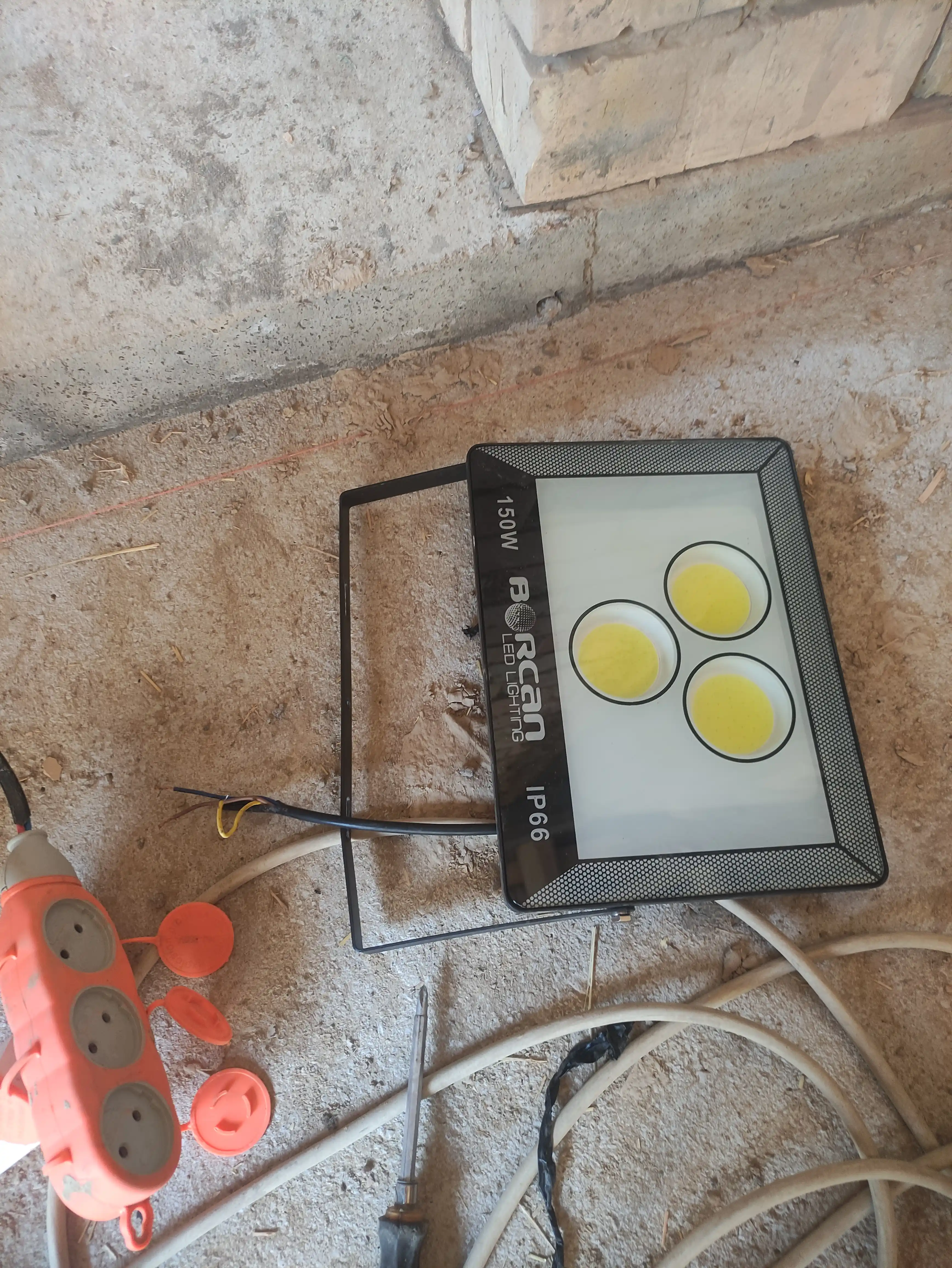 Projektor svetodiodli Borcan, 50-600 Vt LED, 220-240 V