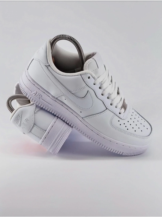 Кроссовки Nike унисекс мужские и женские — спортивные и повседневные