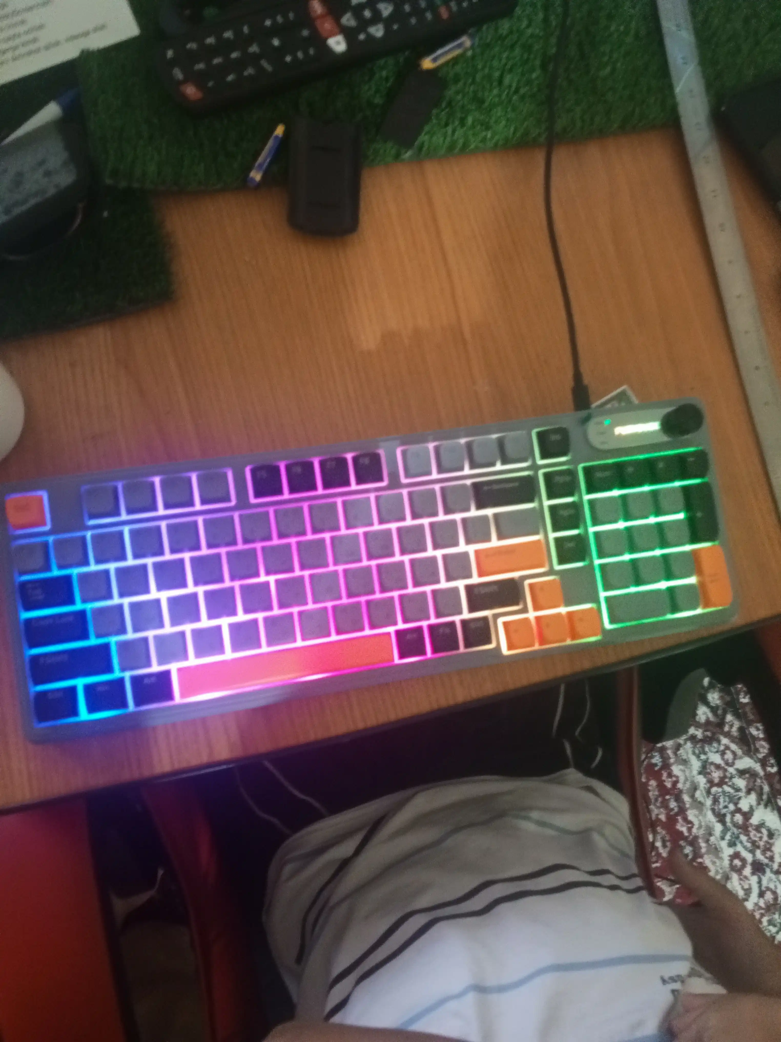 Geymerlar uchun membrana klaviatura Furycube IP98 RGB yoritgichlar bilan