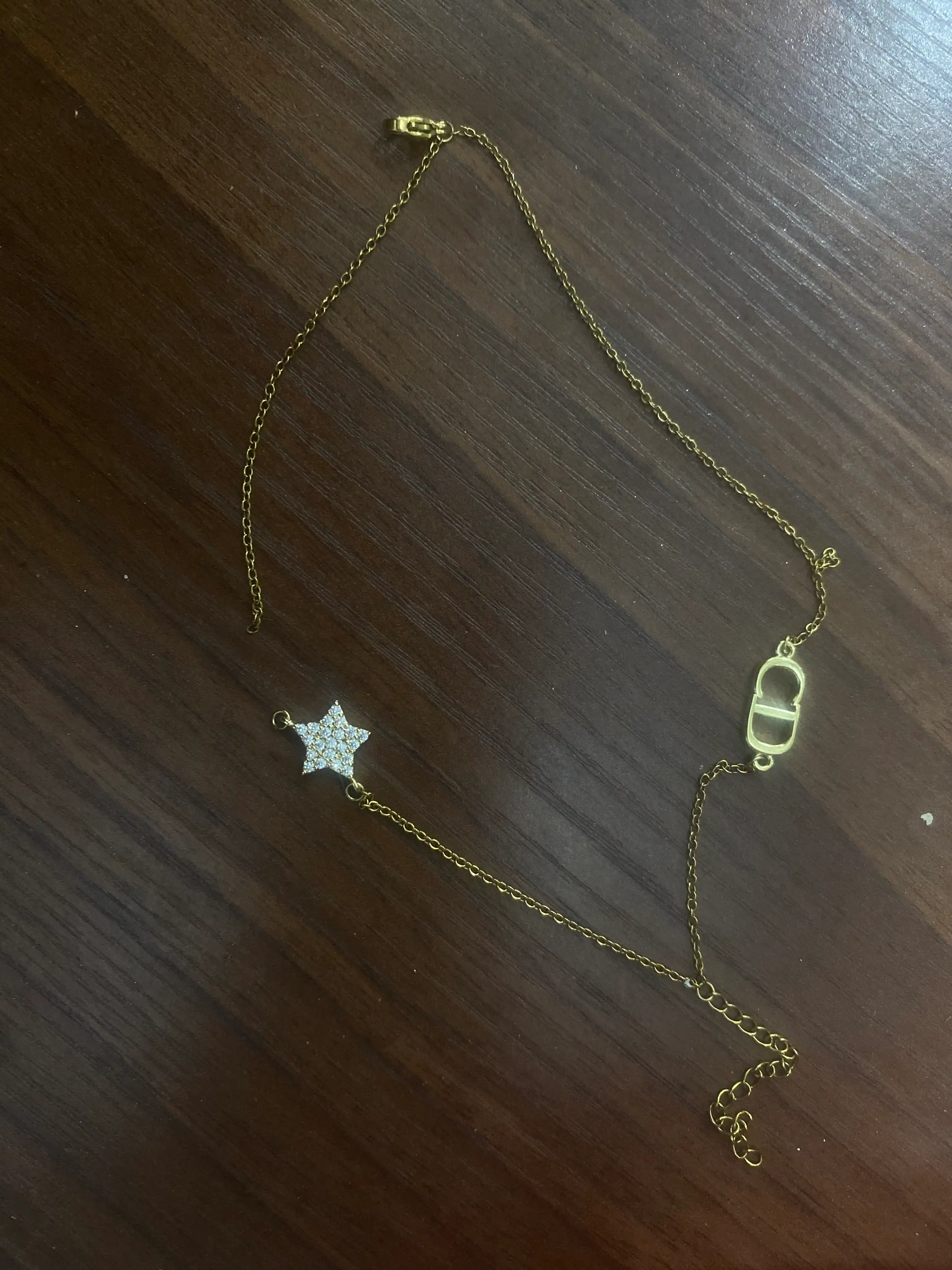 Ayollar uchun Dior style zanjirli bilaguzuk, yulduzcha dizaynli