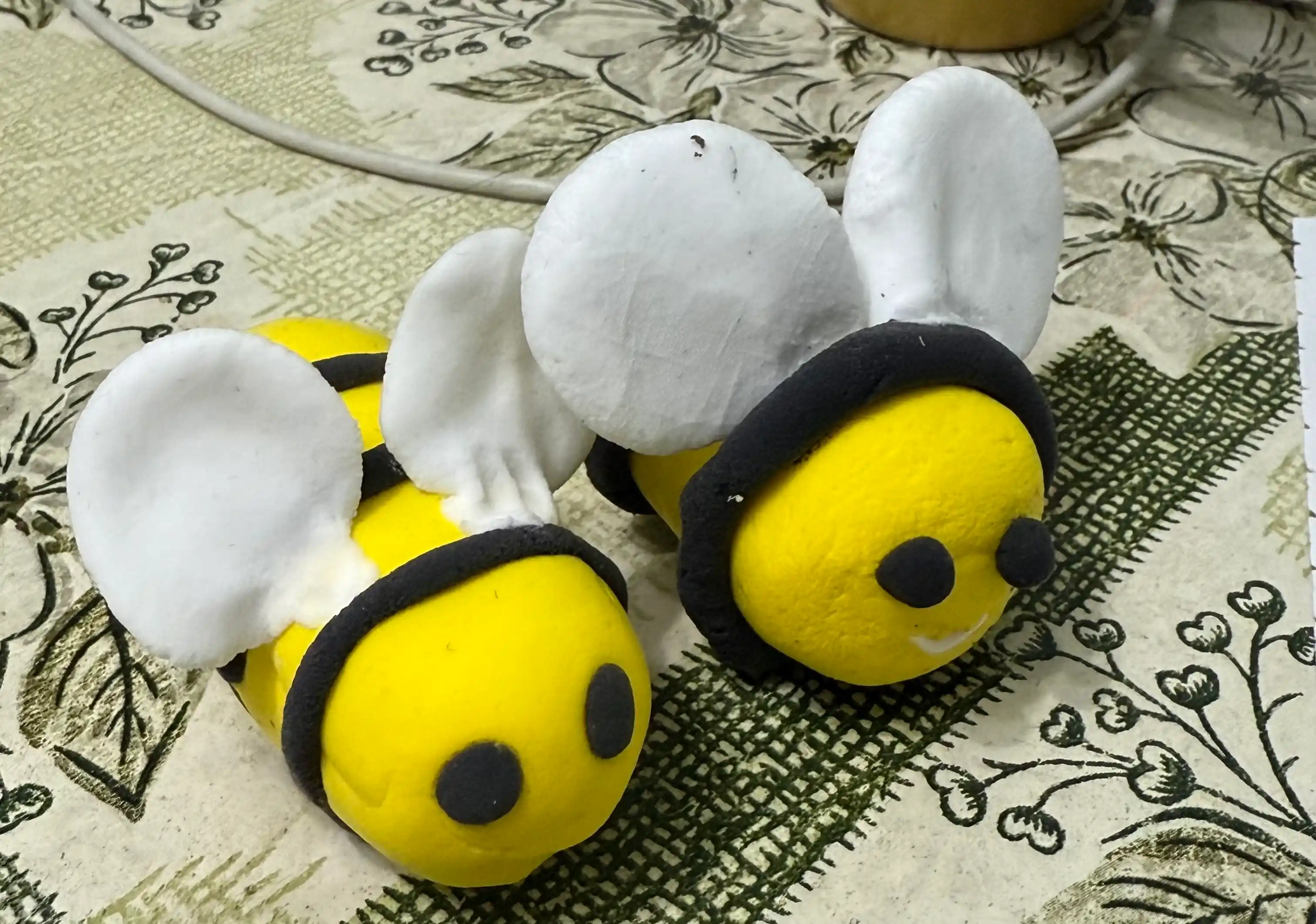 Havo rangli ijodiy plastilin to‘plami