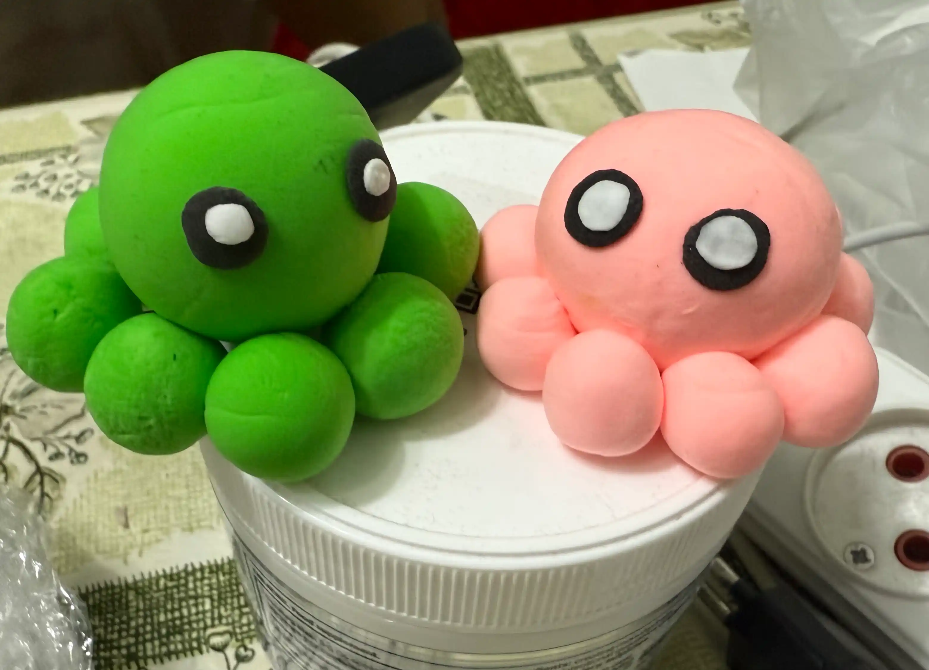 Havo rangli ijodiy plastilin to‘plami
