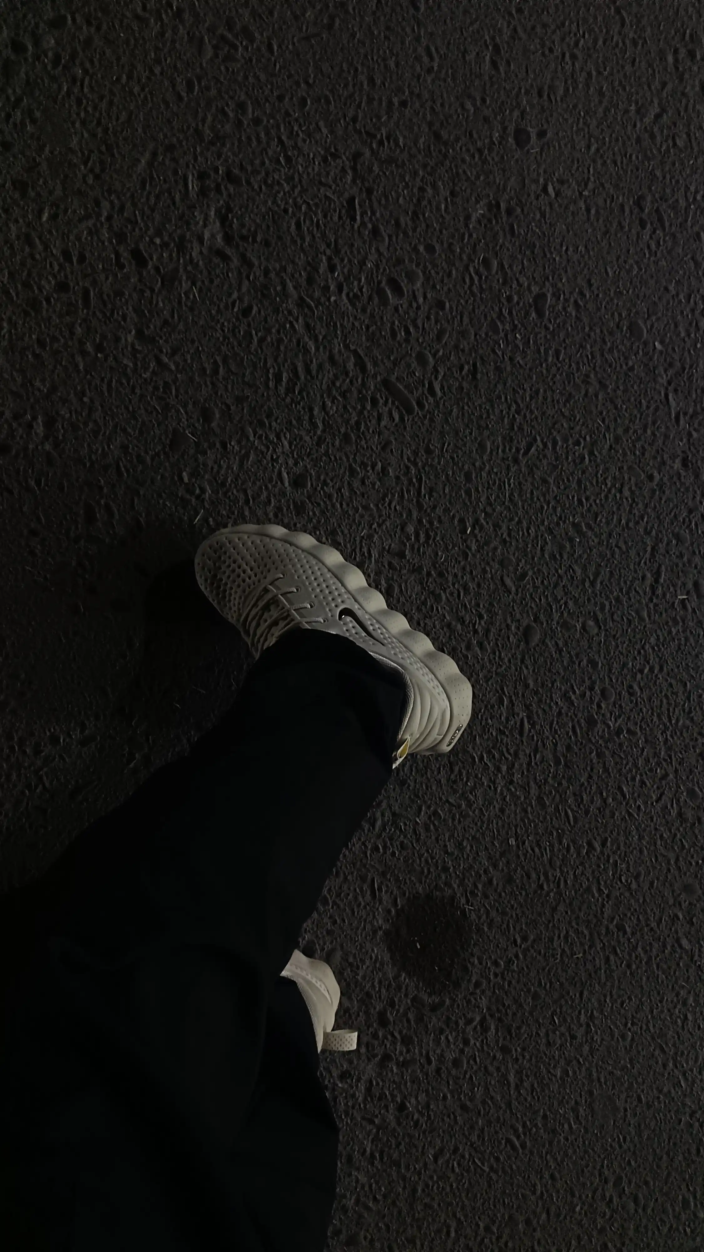 Nike Кроссовки Mind 002 — инновационный комфорт