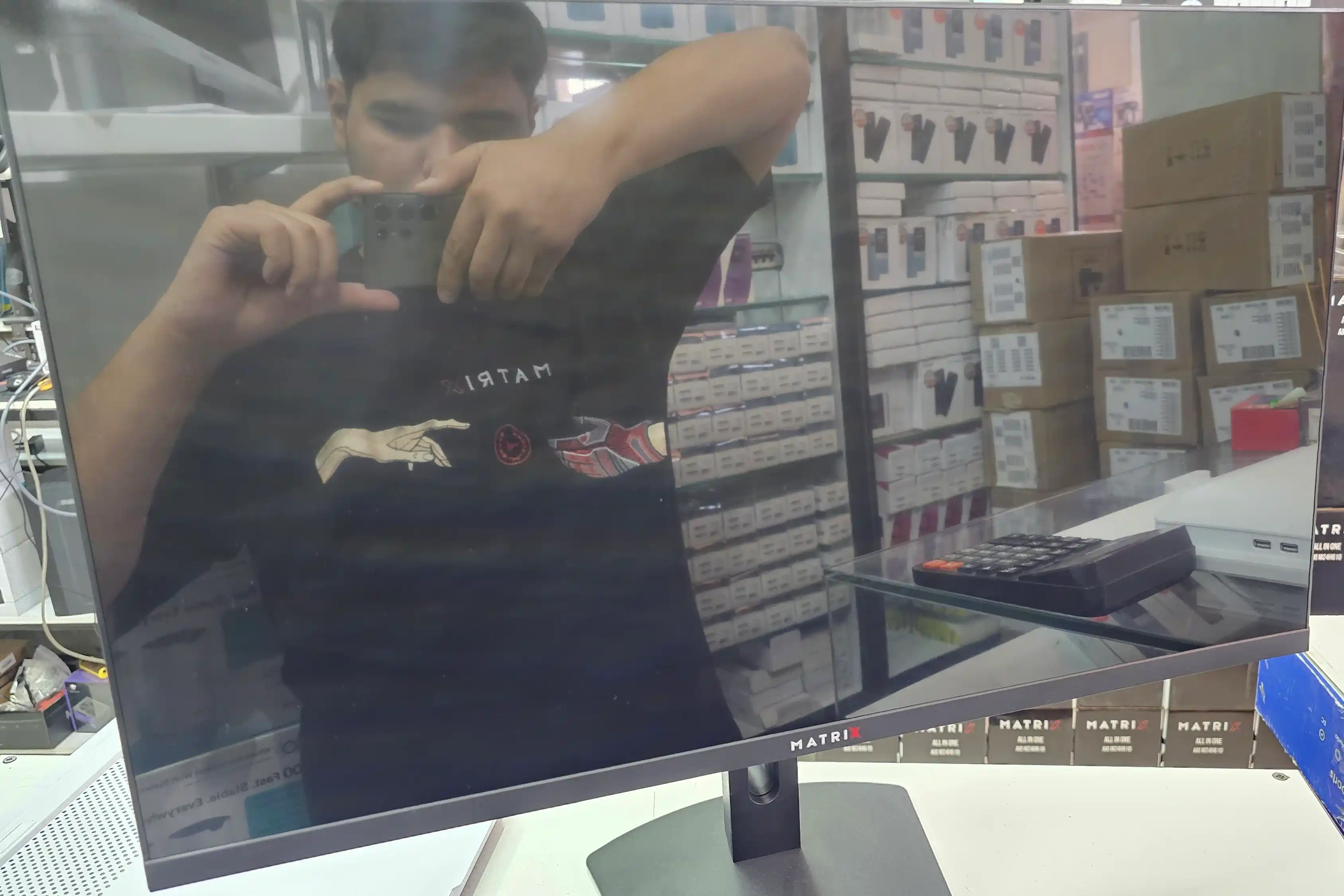 Kompyuter, korpus va monitor o‘yinlar va ofis uchun tayyor to‘plam DDR3 16 GB, SSD 512 GB